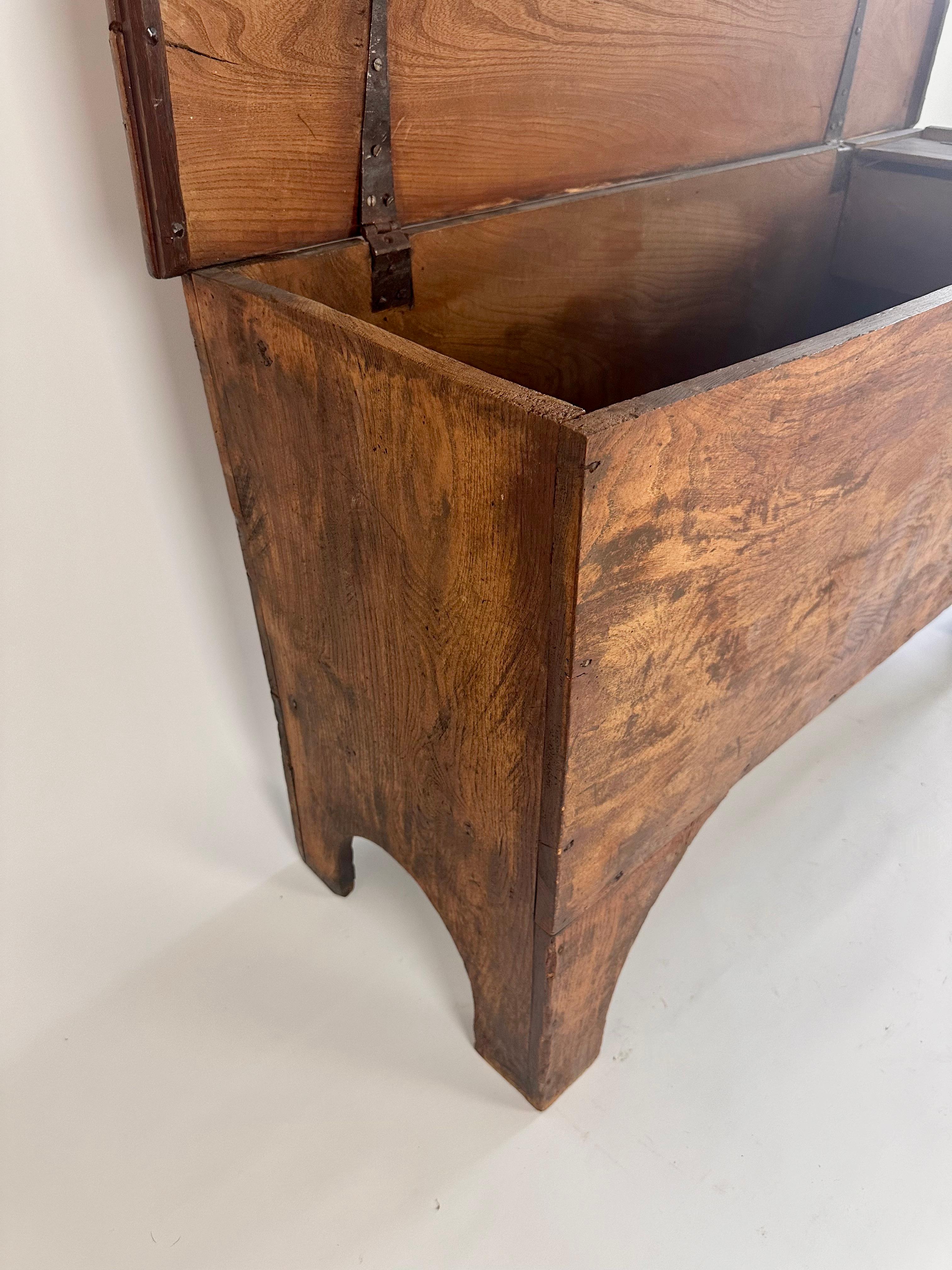 Antique French rustic primitive 19th century hallway chest / blanket box 8
