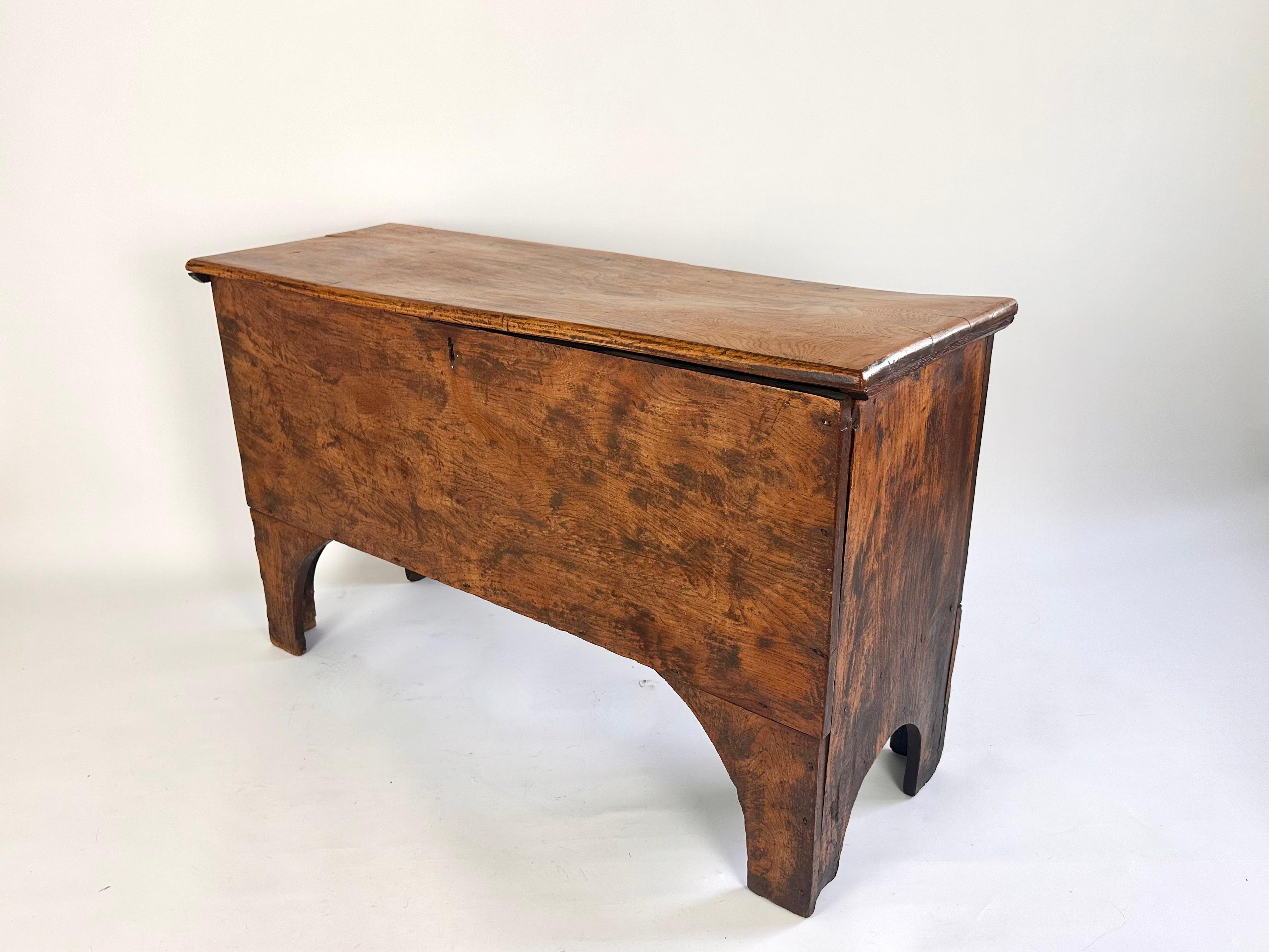 Antique French rustic primitive 19th century hallway chest / blanket box 9