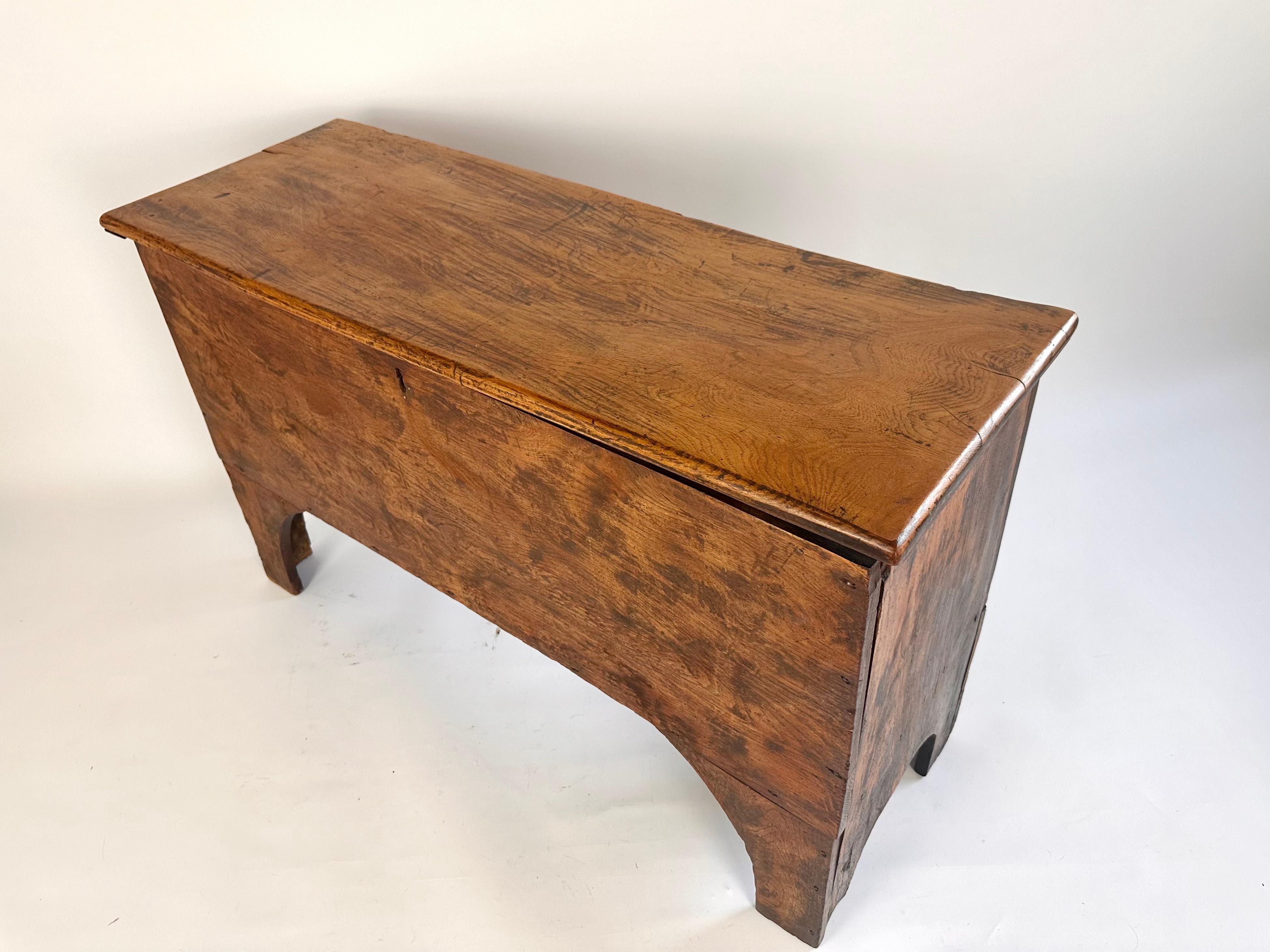 Antique French rustic primitive 19th century hallway chest / blanket box 12