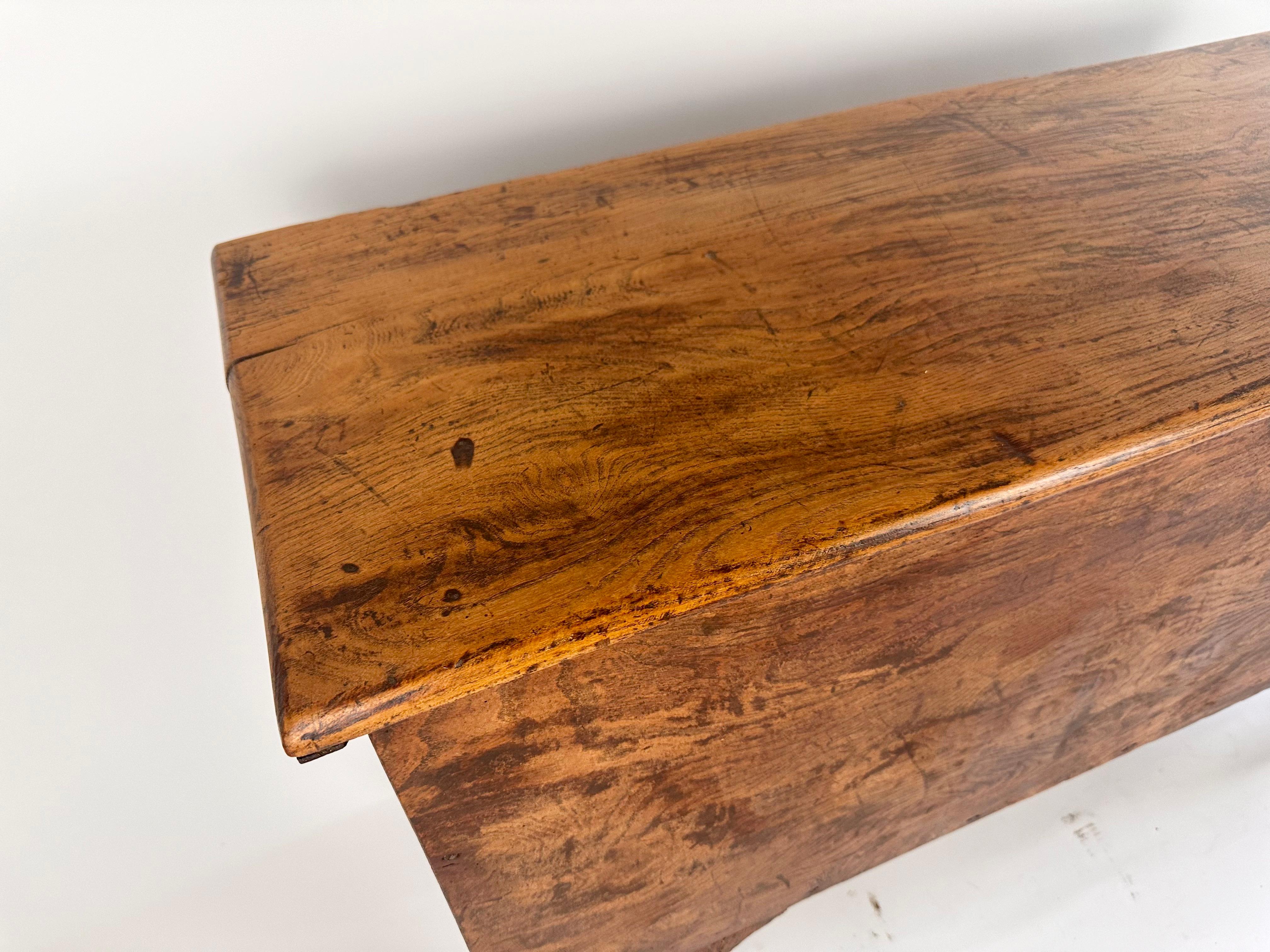 Antique French rustic primitive 19th century hallway chest / blanket box In Good Condition In Bristol, GB
