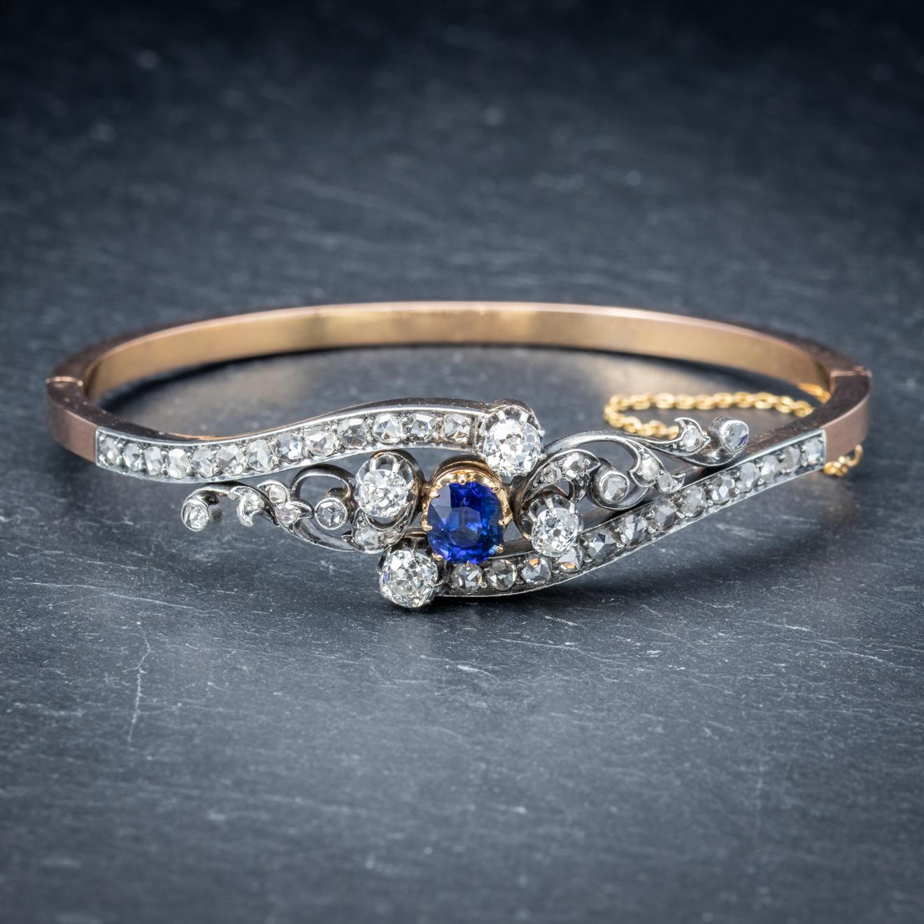 Antique French Sapphire Diamond 18 Carat Gold circa 1910 Boxed Bangle In Good Condition For Sale In Lancaster , GB