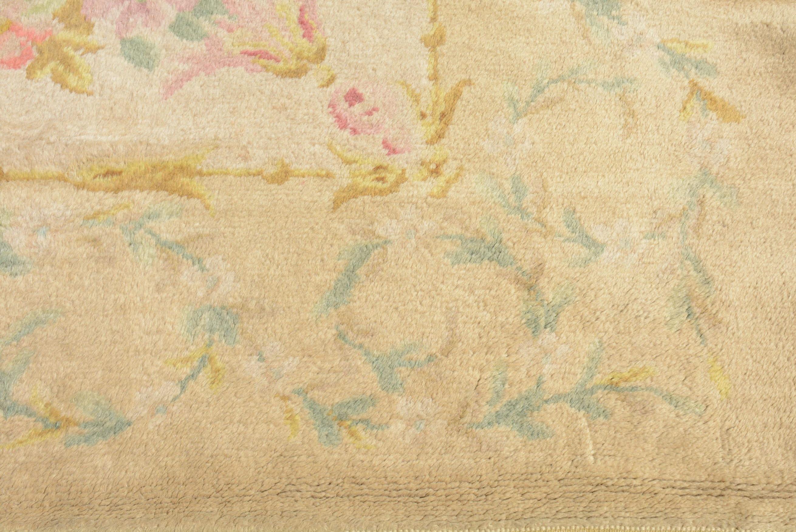 Under the direction of Pierre Dupont and Simon Lourdet carpet production commenced in France in the early 17th Century. In 1608, a workshop was set up in the Louvre, followed by the establishment of a larger facility in a former soap factory (the