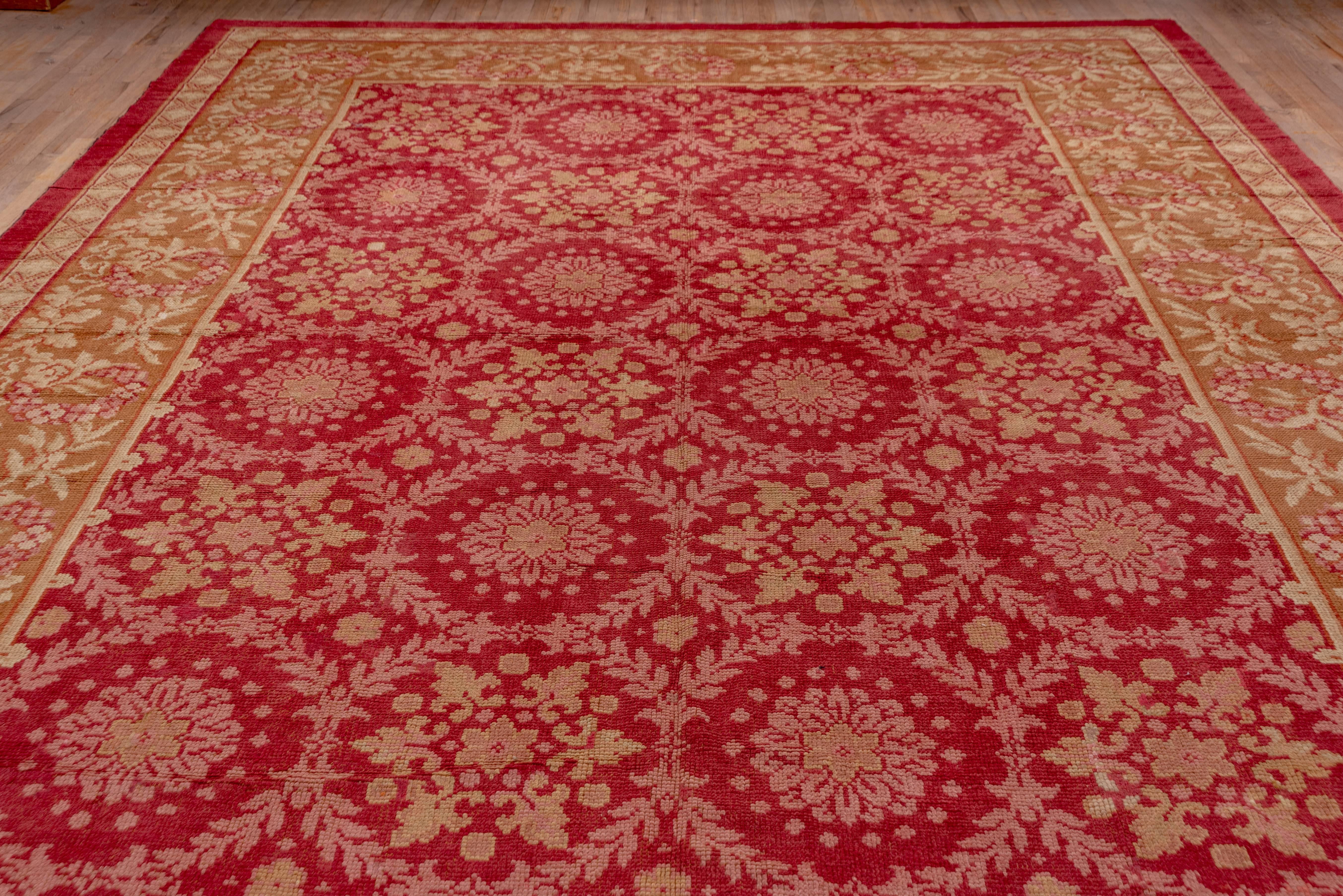 Antiker französischer Savonnerie-Teppich, rotes Feld (Neoklassisch) im Angebot