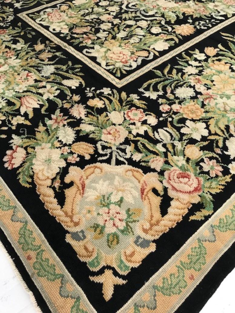 Early 20th Century French Savonnerie Botanic Handmade Wool Rug For Sale 3