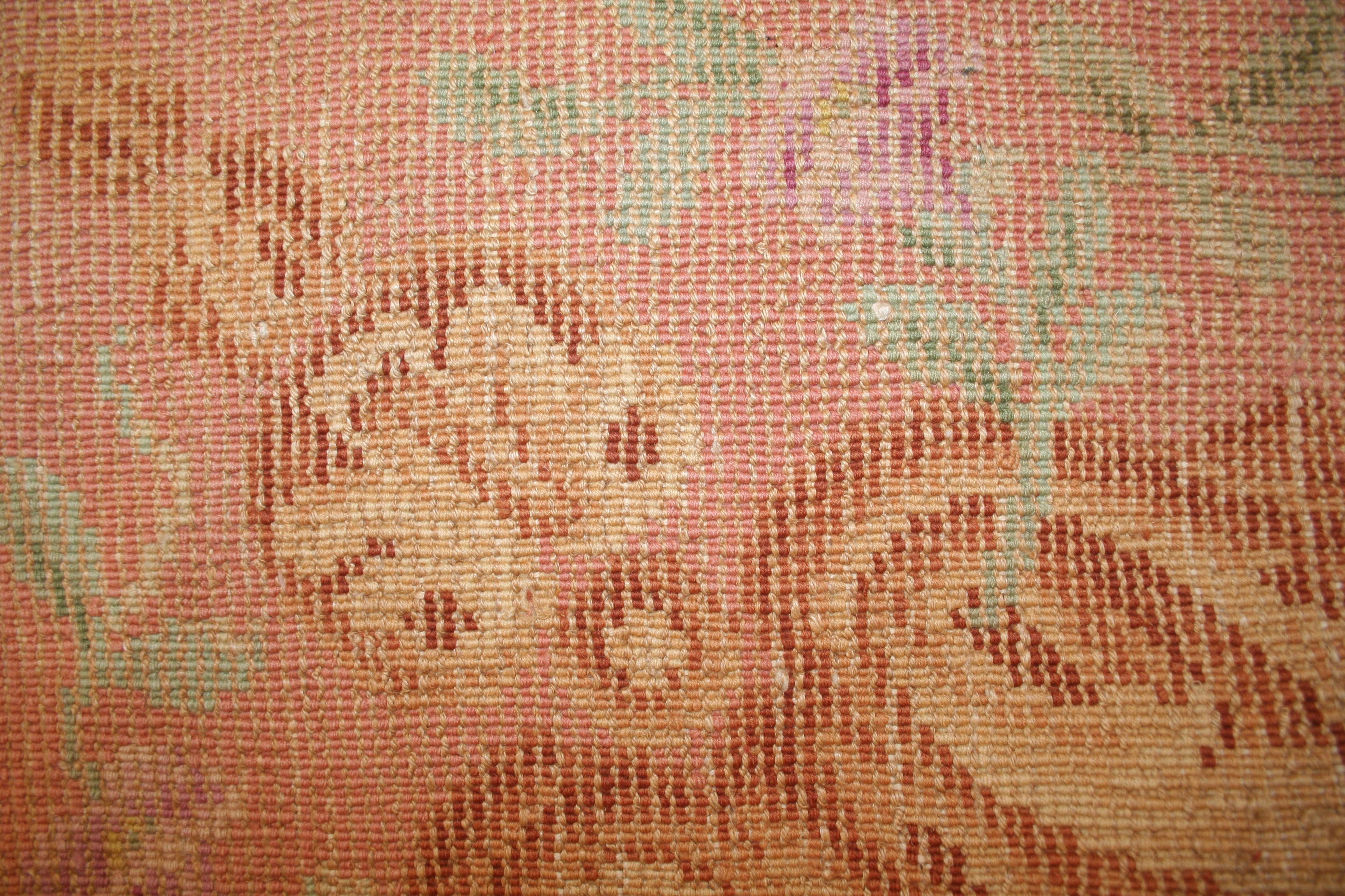 Antiker französischer Savonnerie-Teppich mit elfenbeinfarbenem Hintergrund (Wolle) im Angebot