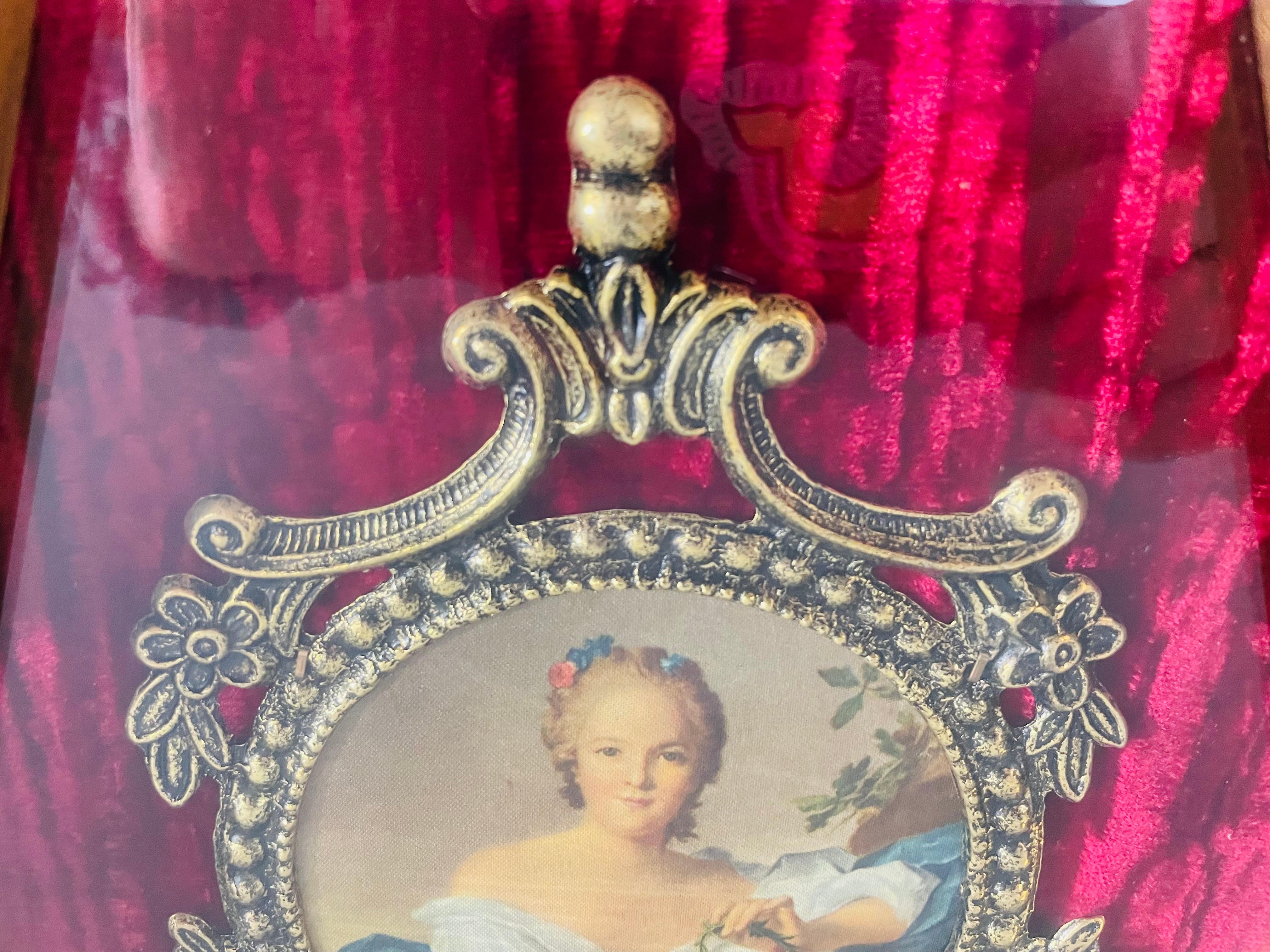 Antique French School Round Lady Portrait on Canvas Plaque For Sale 1