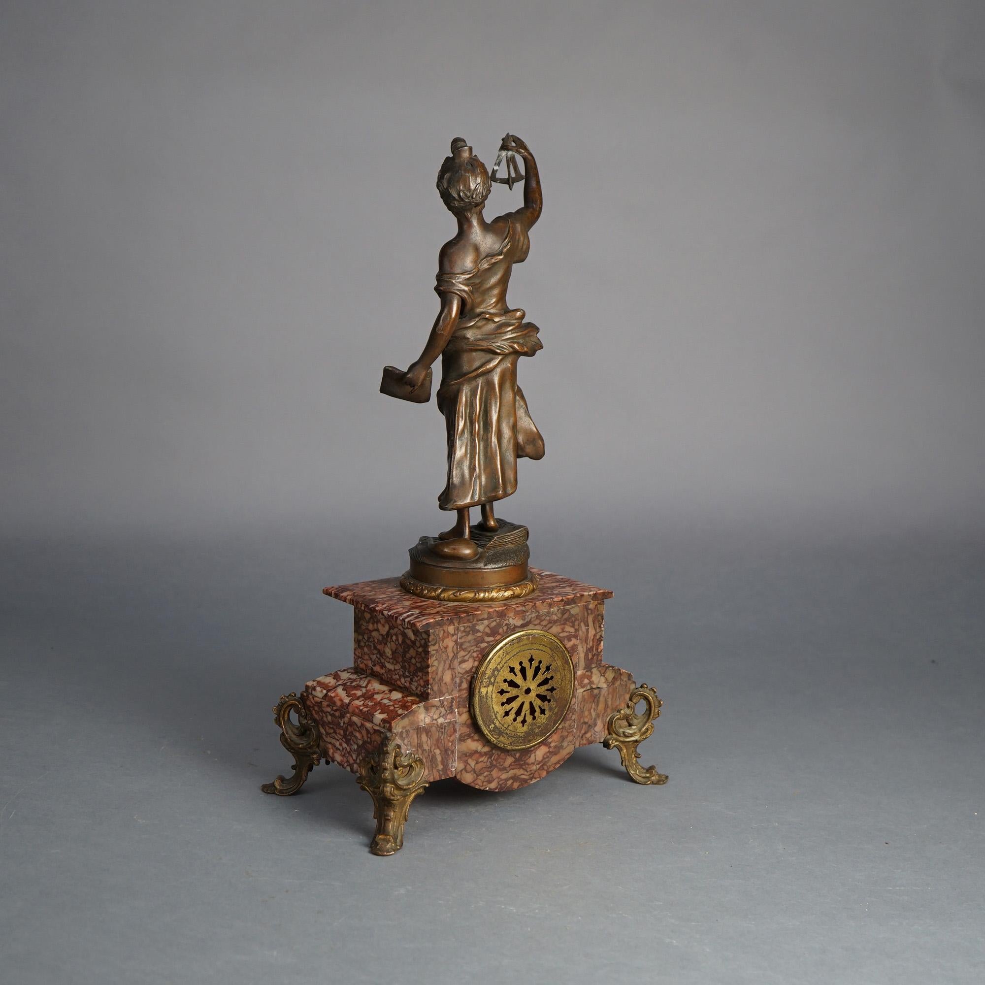 Horloge Scientia française ancienne, métal bronzé figuratif et pied en marbre rouge, vers 1890 en vente 1
