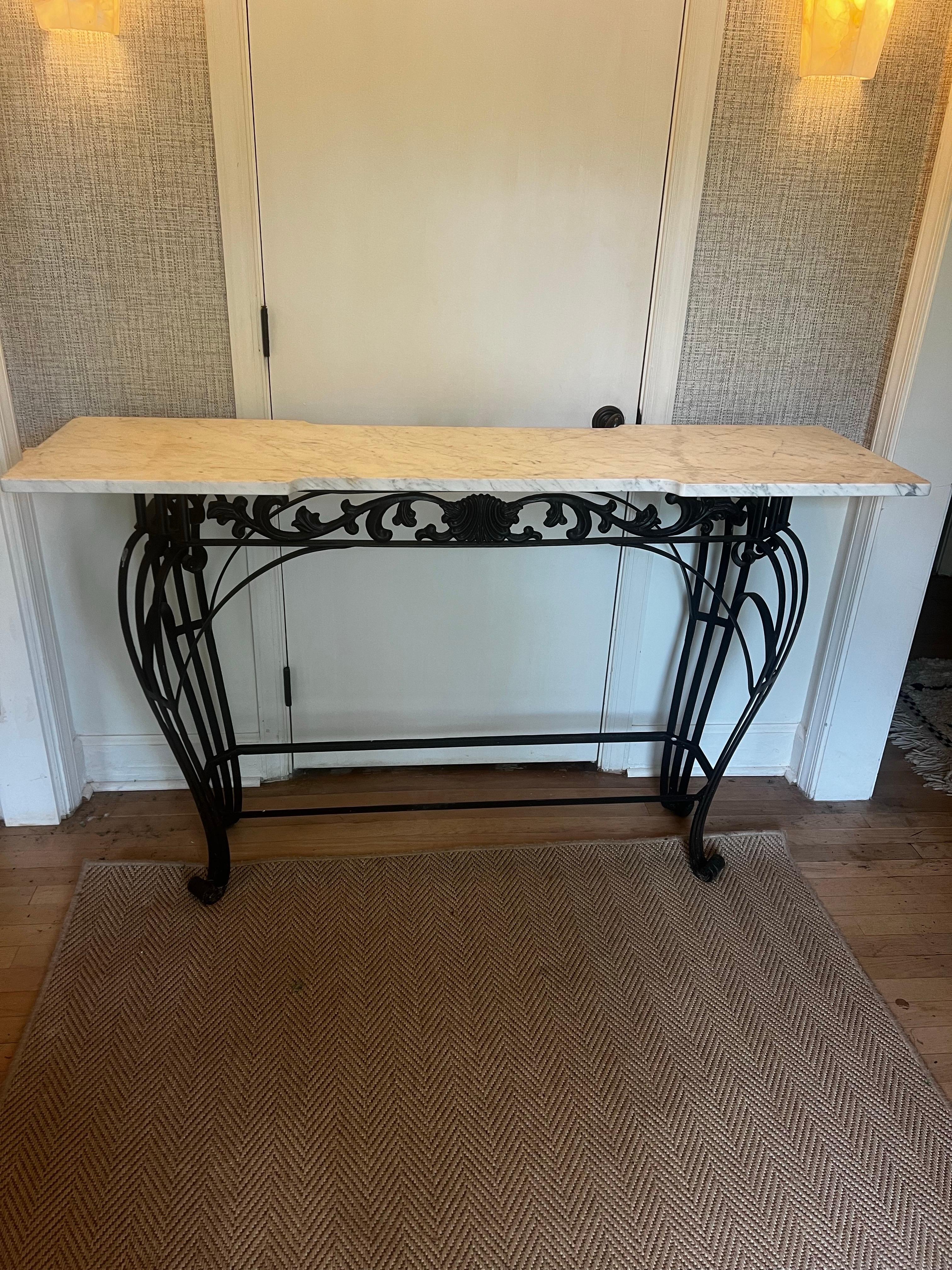 Antique French Console/Centralino in ferro a spirale con piano in marmo di Carrara in vendita 4