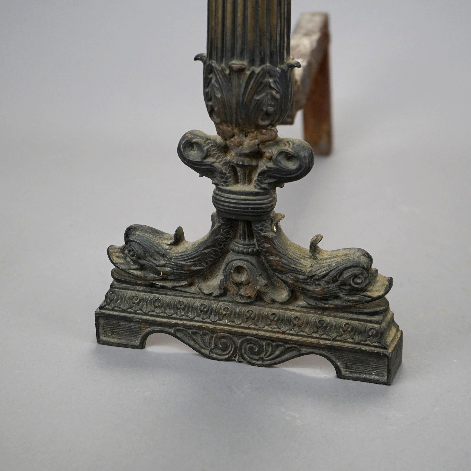Antike französische figürliche Bronze-Feuerböcke des Zweiten Kaiserreichs mit Delphin-Figuren, 19. Jahrhundert im Angebot 3