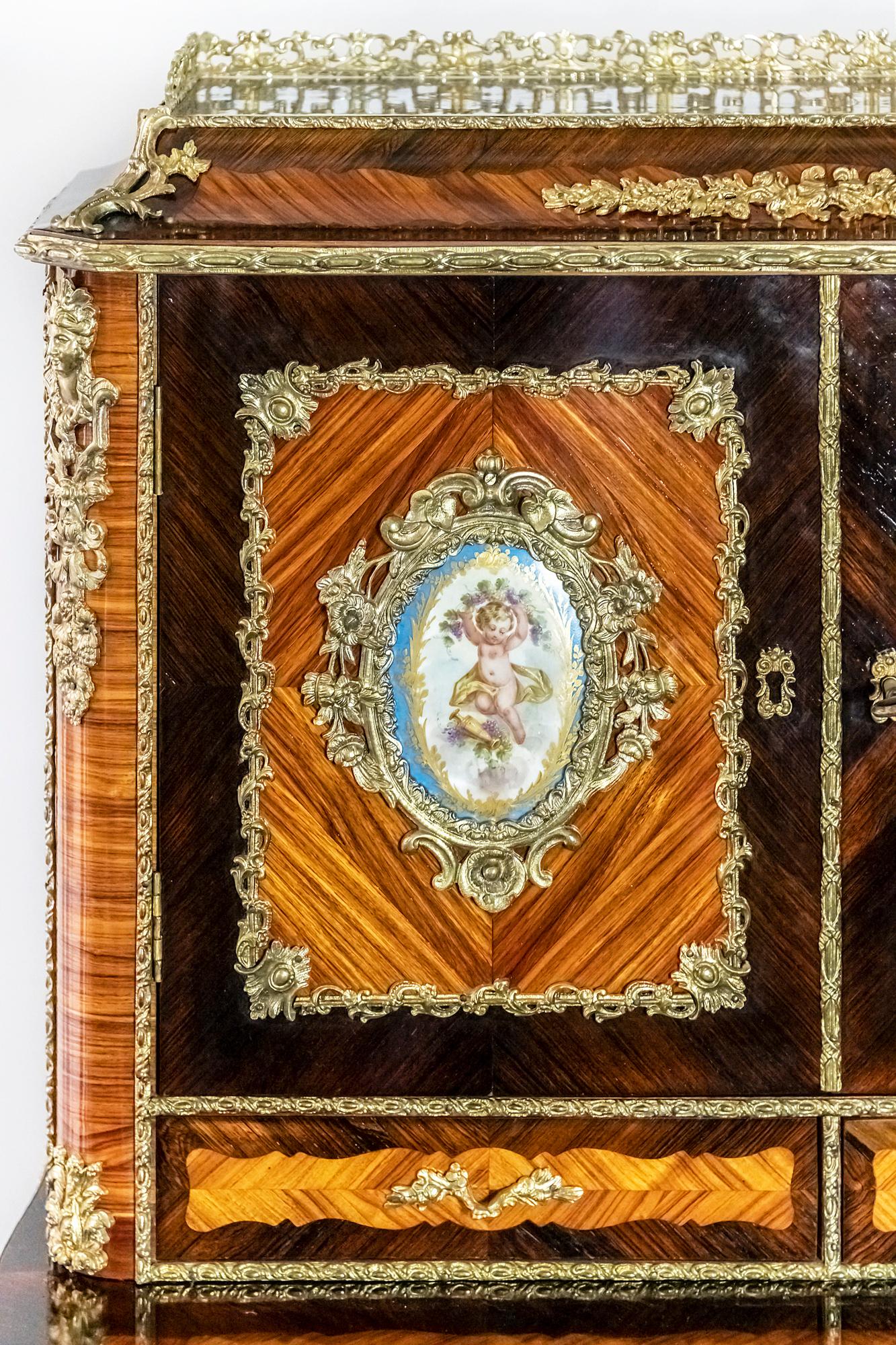 Antique French Secretaire with Sèvres Porcelain In Good Condition In Vilnius, LT