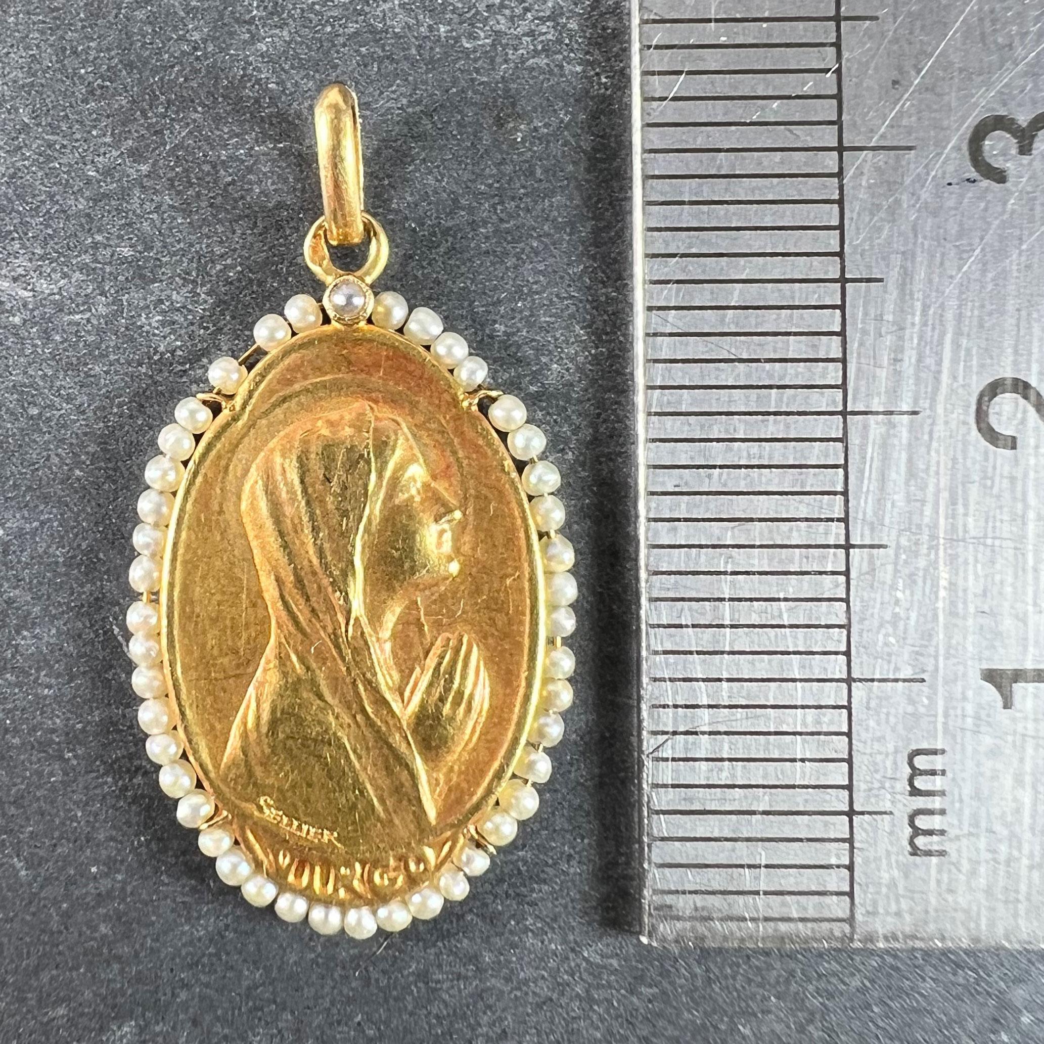 Antique French Sellier Pendentif Médaille Vierge Marie en or jaune 18K avec perles de rocaille en vente 4