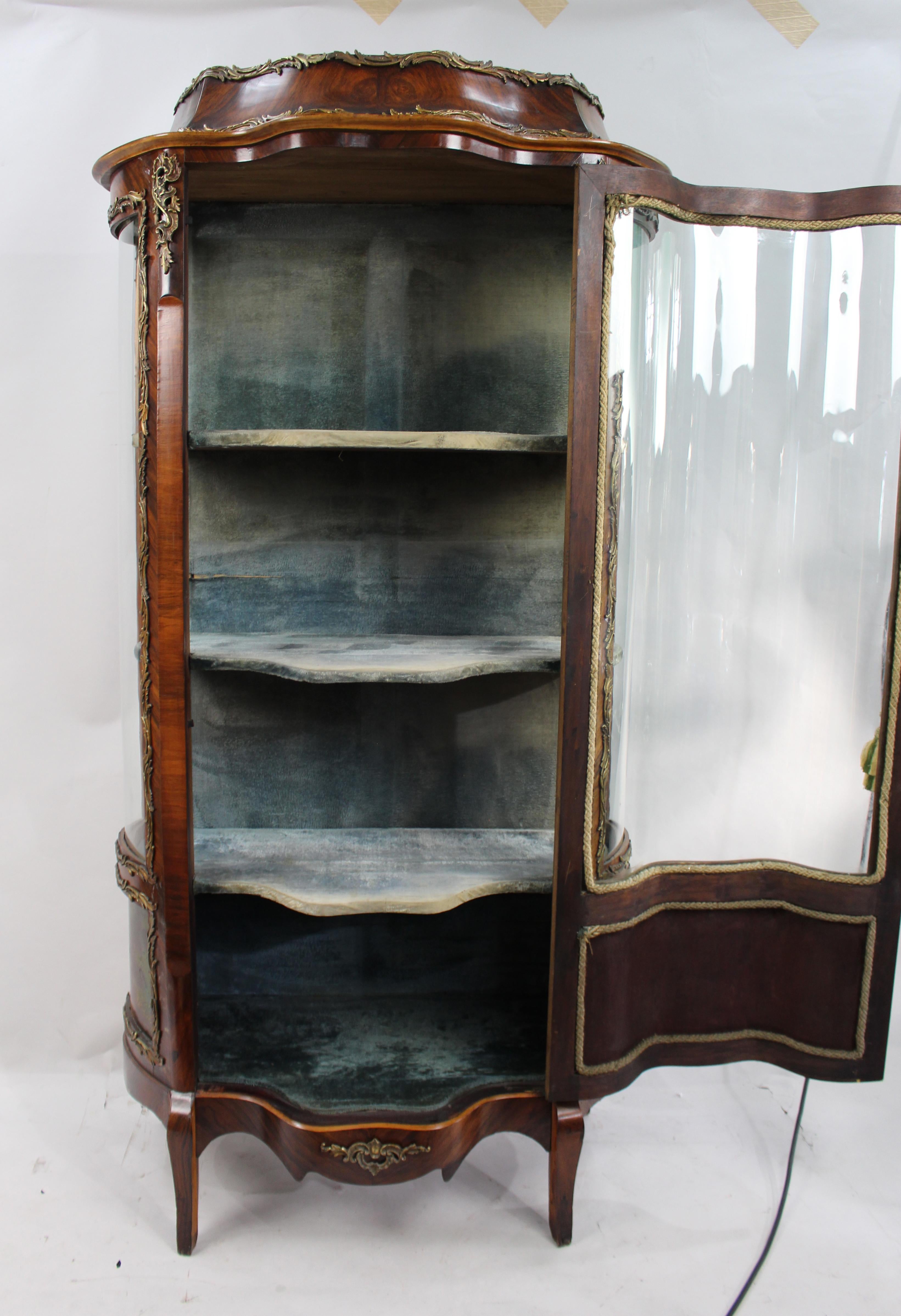 Antique French Serpentine Vernis Martin Display Cabinet For Sale 3
