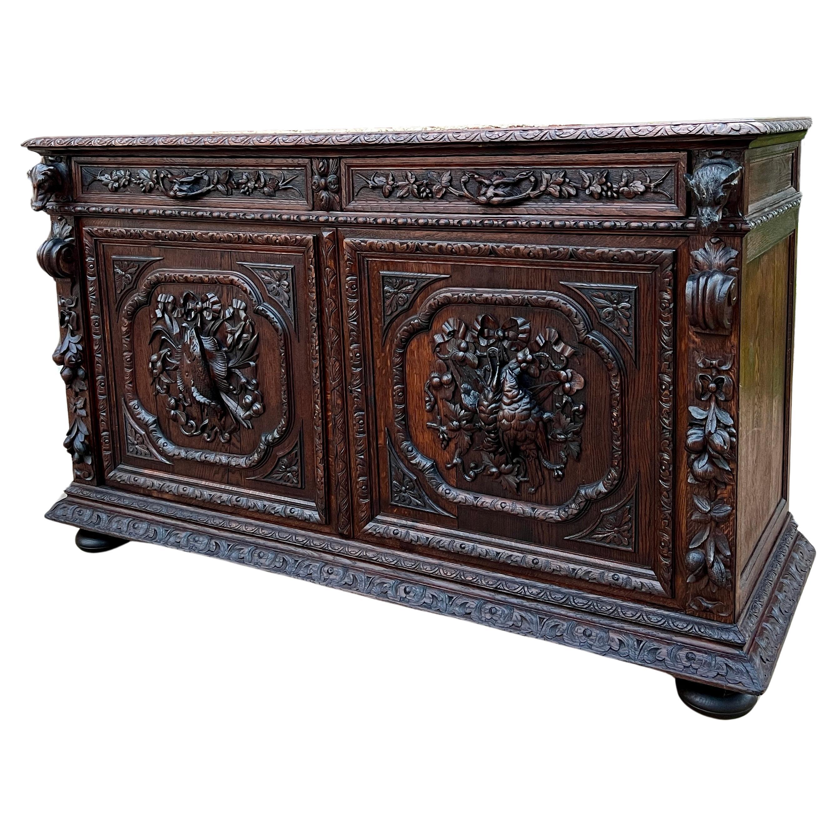 Ancienne desserte française Buffet OAK Cabinet de chasse Black Forest Oak Dogs 19C en vente