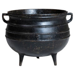 Antike französische Servierschüssel, schwarzes Eisen, Handwerkskunst des 20. Jahrhunderts
