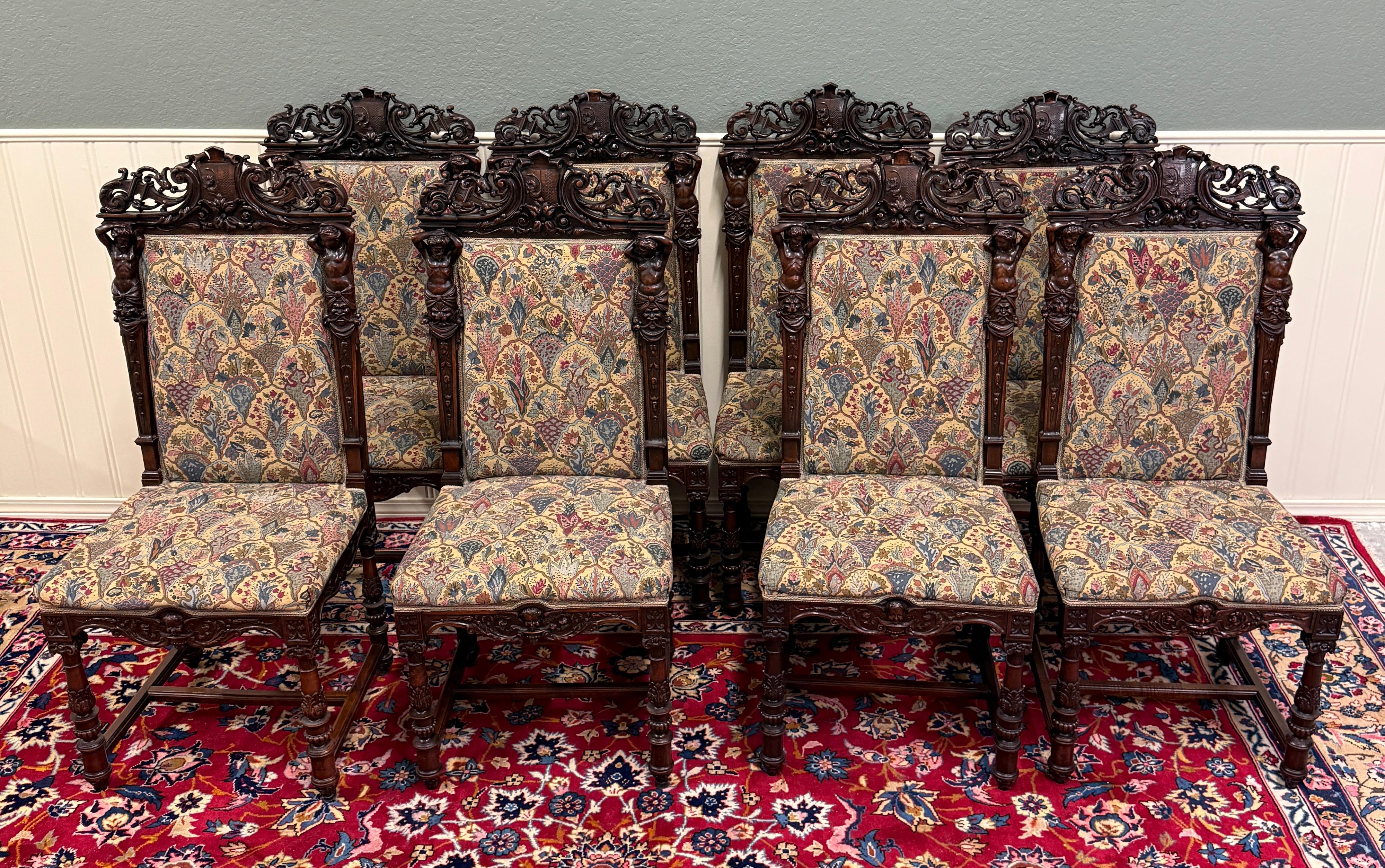 Francese Antique French SET DI 8 sedie da pranzo imbottite e intagliate in noce del XIX secolo EXQUISITE in vendita