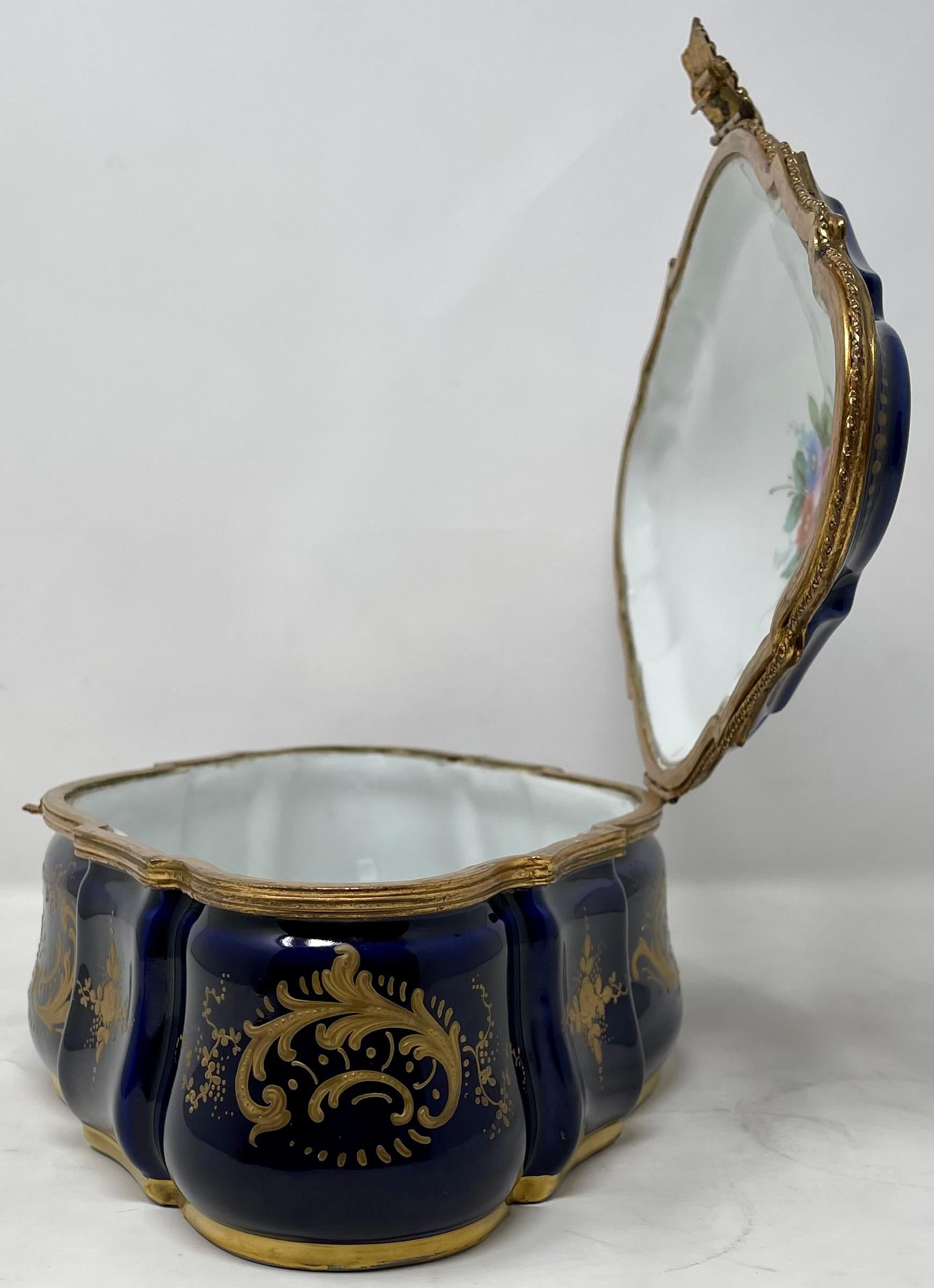 Antique French Sevres Porcelain Cobalt Blue & Gold Box, Circa 1900. For Sale 1