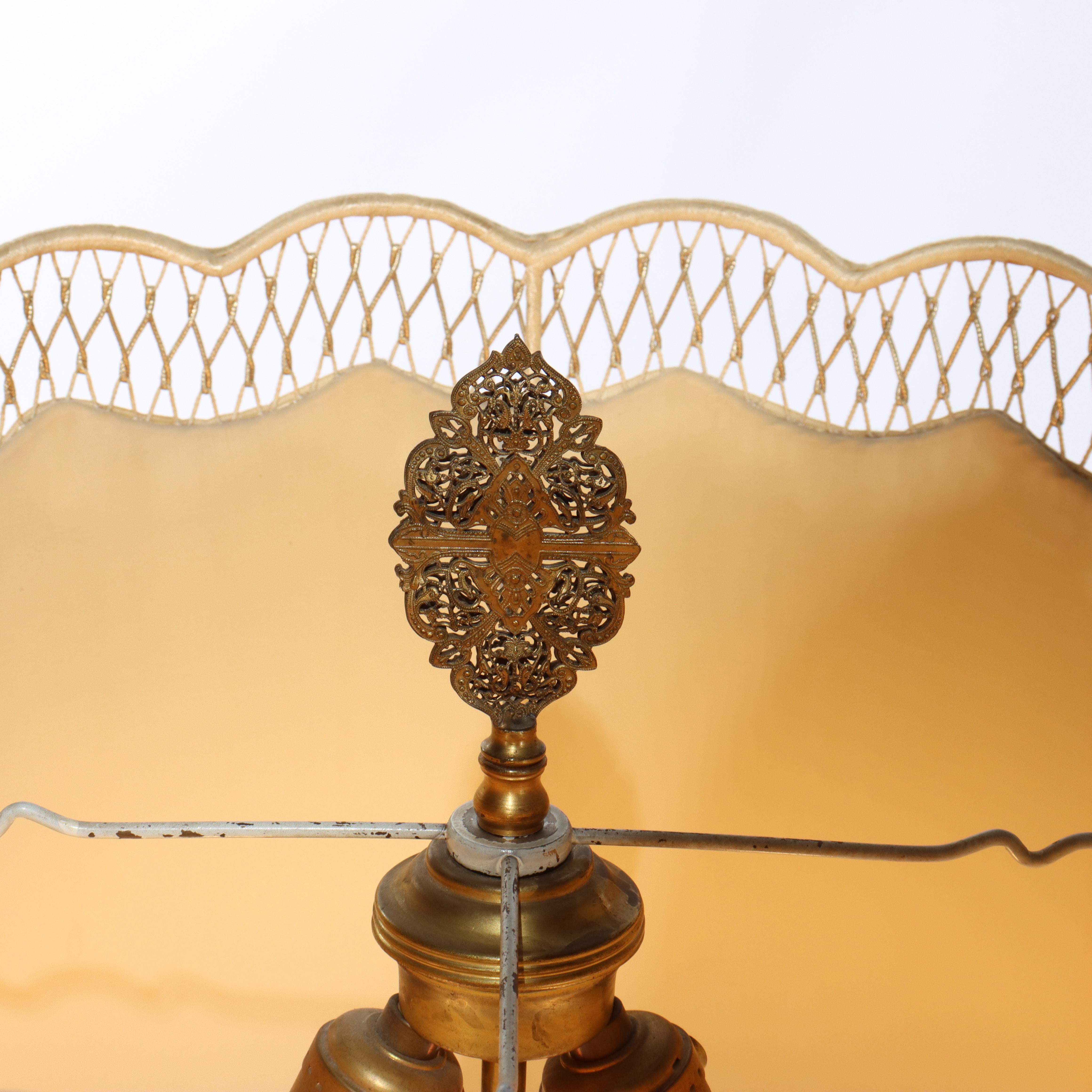 Antique French Sevres Lámpara Azul Cobalto con Recubrimiento Metálico C1900 Metal en venta