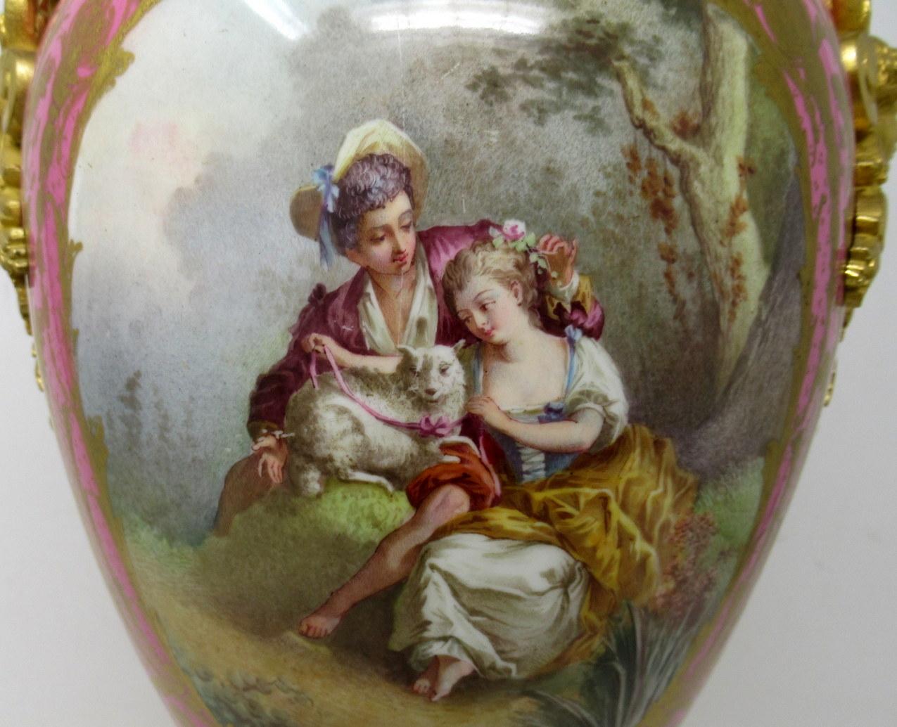 Lampe de table Sèvres antique française Vase en bronze doré et porcelaine Ormolu Pompador rose en vente 1