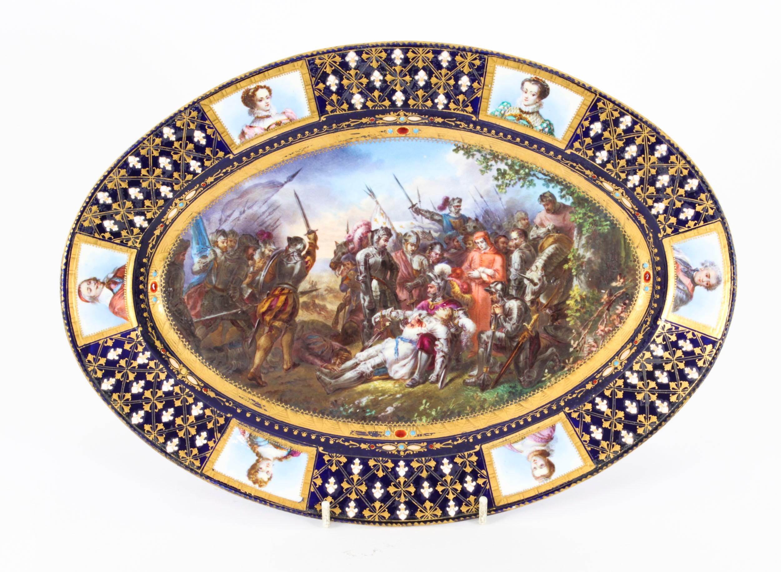 Ancien plat ovale en porcelaine de Sèvres fin 18ème siècle en vente 8