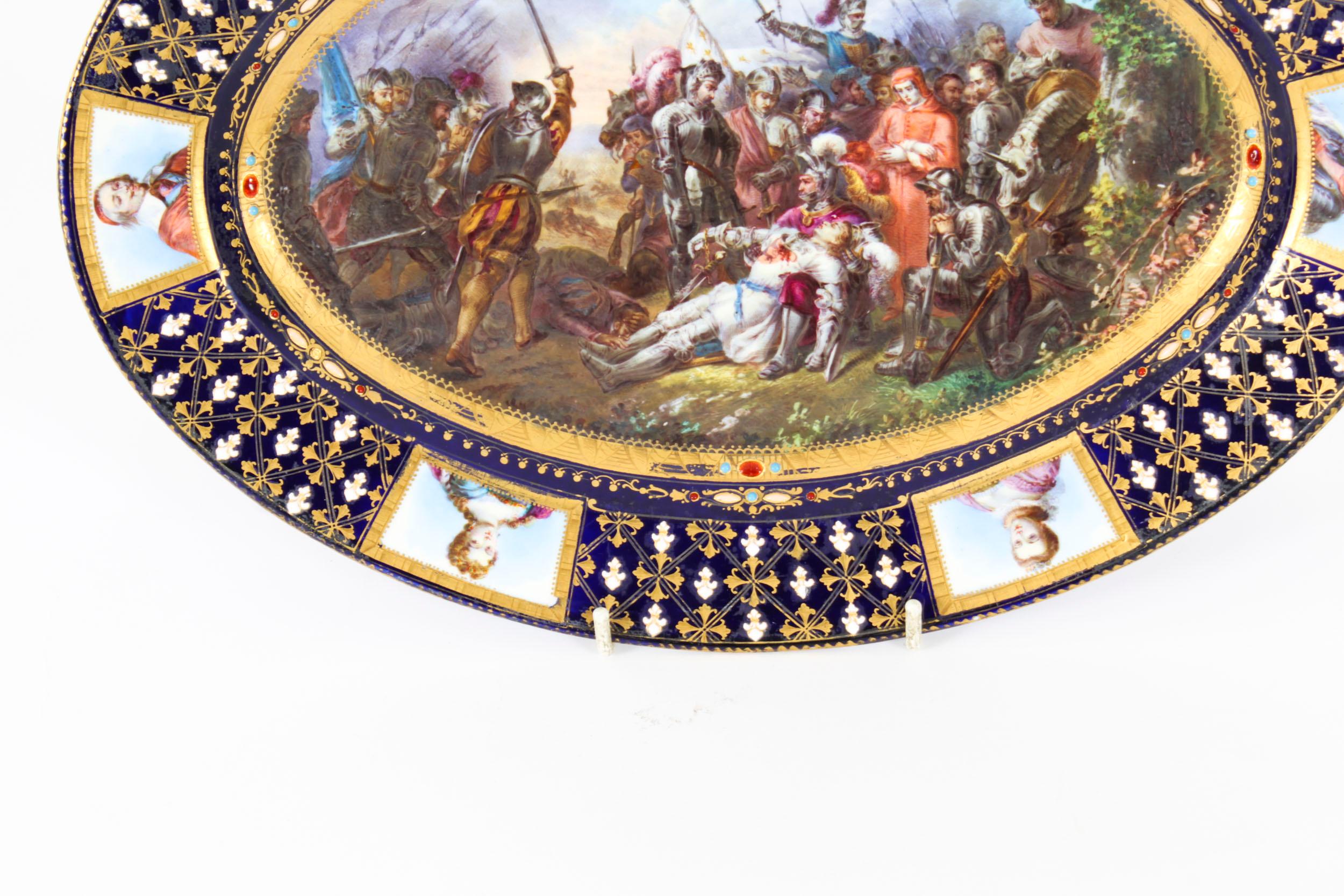 Porcelaine Ancien plat ovale en porcelaine de Sèvres fin 18ème siècle en vente