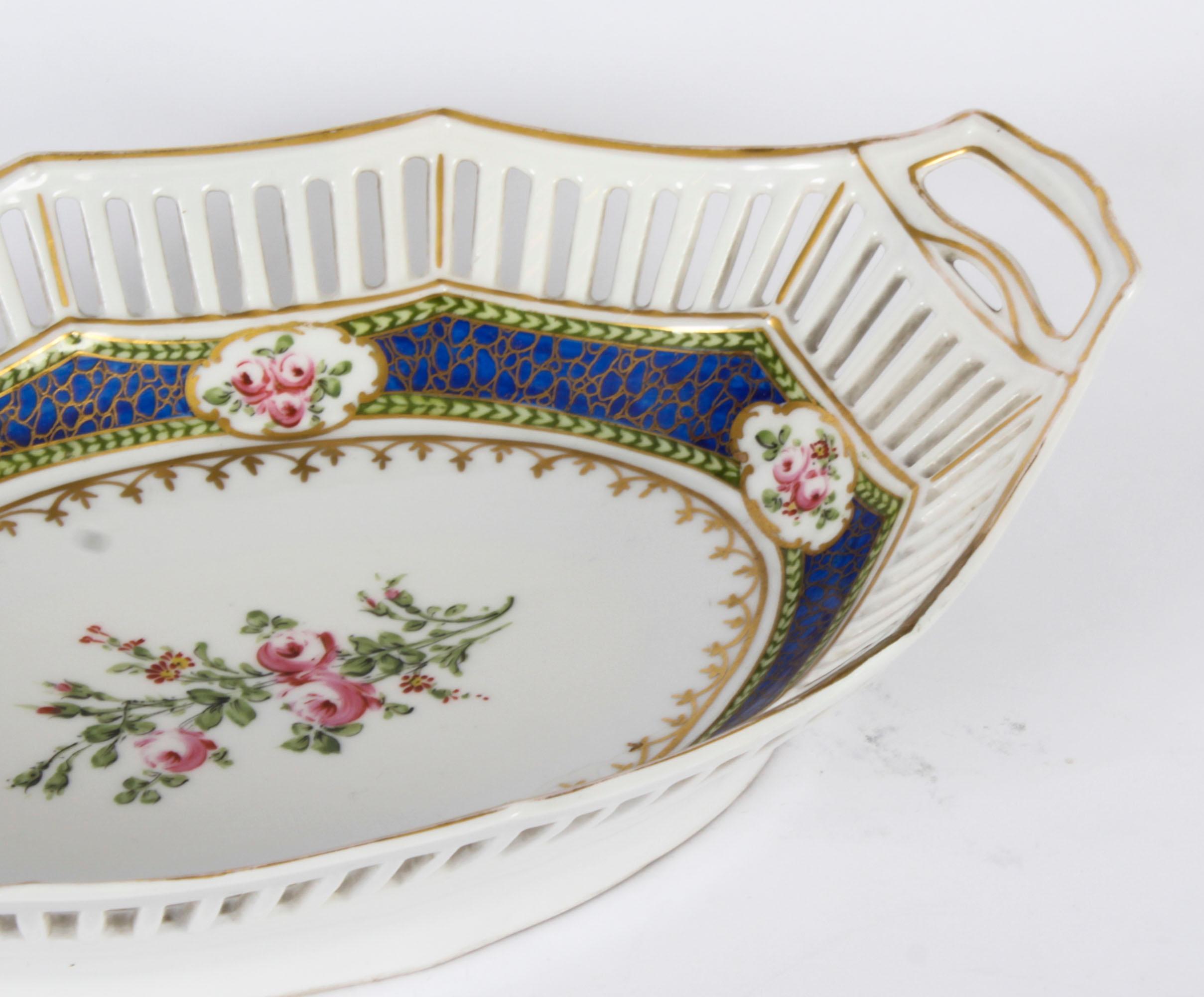 Antique French Sevres Oval Porcelain Dish Late 19th Century For Sale 5