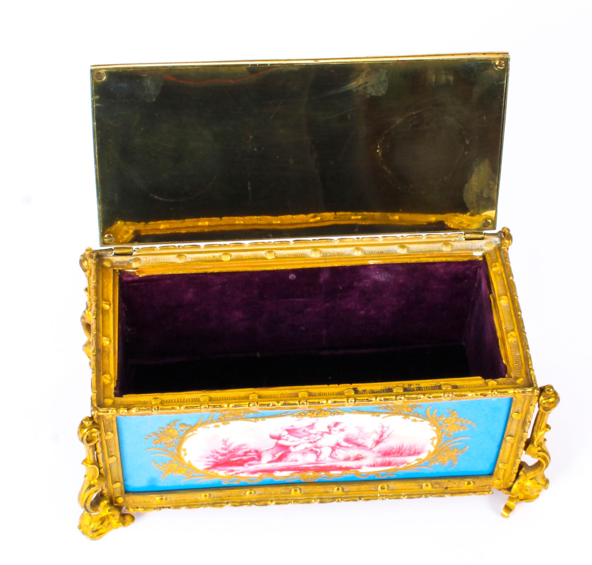 Antique French Sevres Porcelain and Ormolu Jewelry Casket, 19th Century For Sale 5