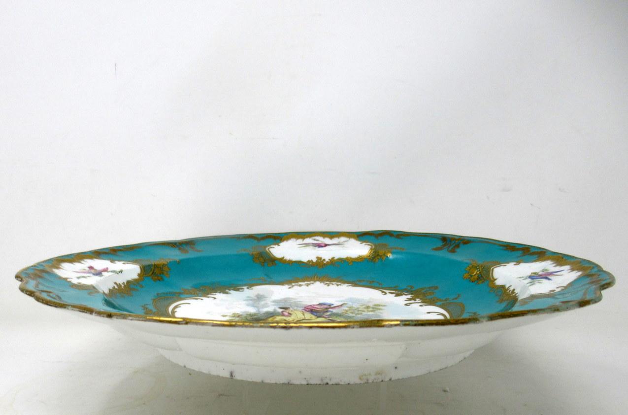 Centre de table en porcelaine de Sèvres ancienne, bleu céleste et dorée, 19C Bon état - En vente à Dublin, Ireland