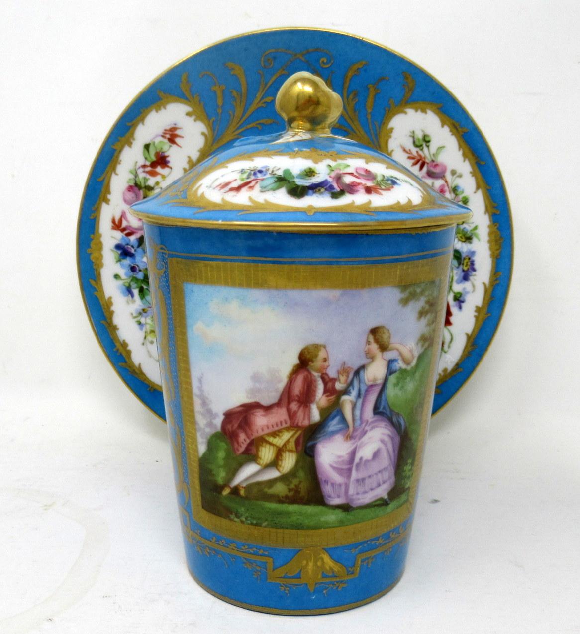 Antique French Sevres Porcelain Celest Blue Gilt Trembleuse Chocolate Cup Saucer In Good Condition For Sale In Dublin, Ireland