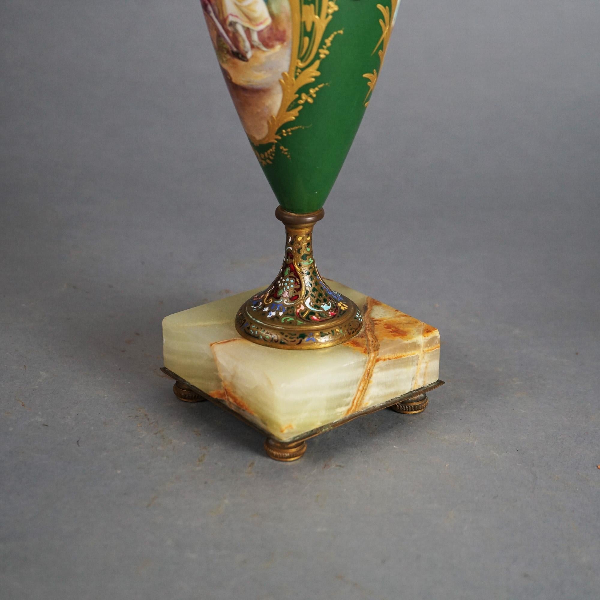 Antique French Sevrés Porcelana y Retrato Esmaltado Urna con Base de Mármol c1890 1