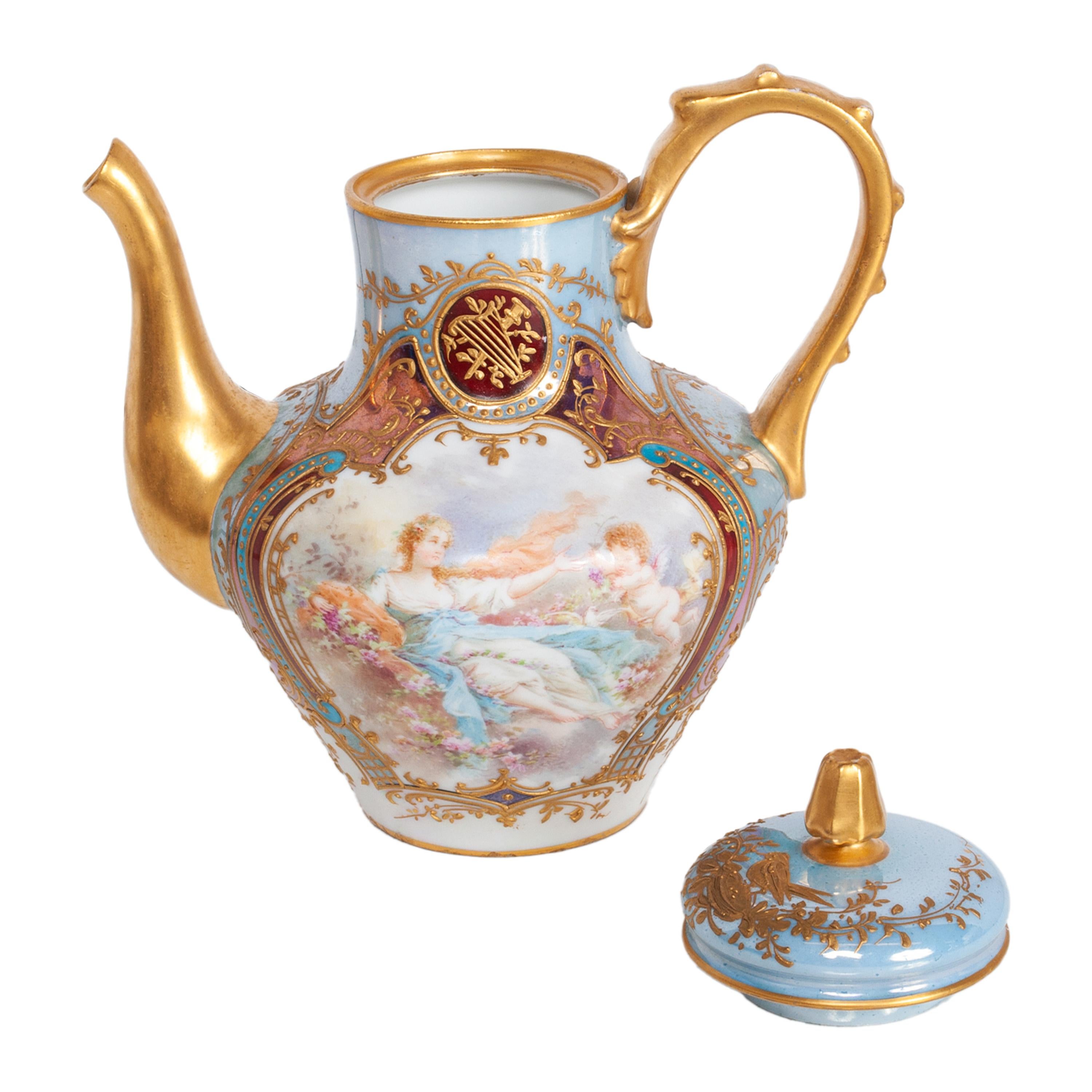 Porcellana Antique French Sèvres Porcelain Neoclassical 8 Piece Tete-A-Tete Tea Set 1900 in vendita