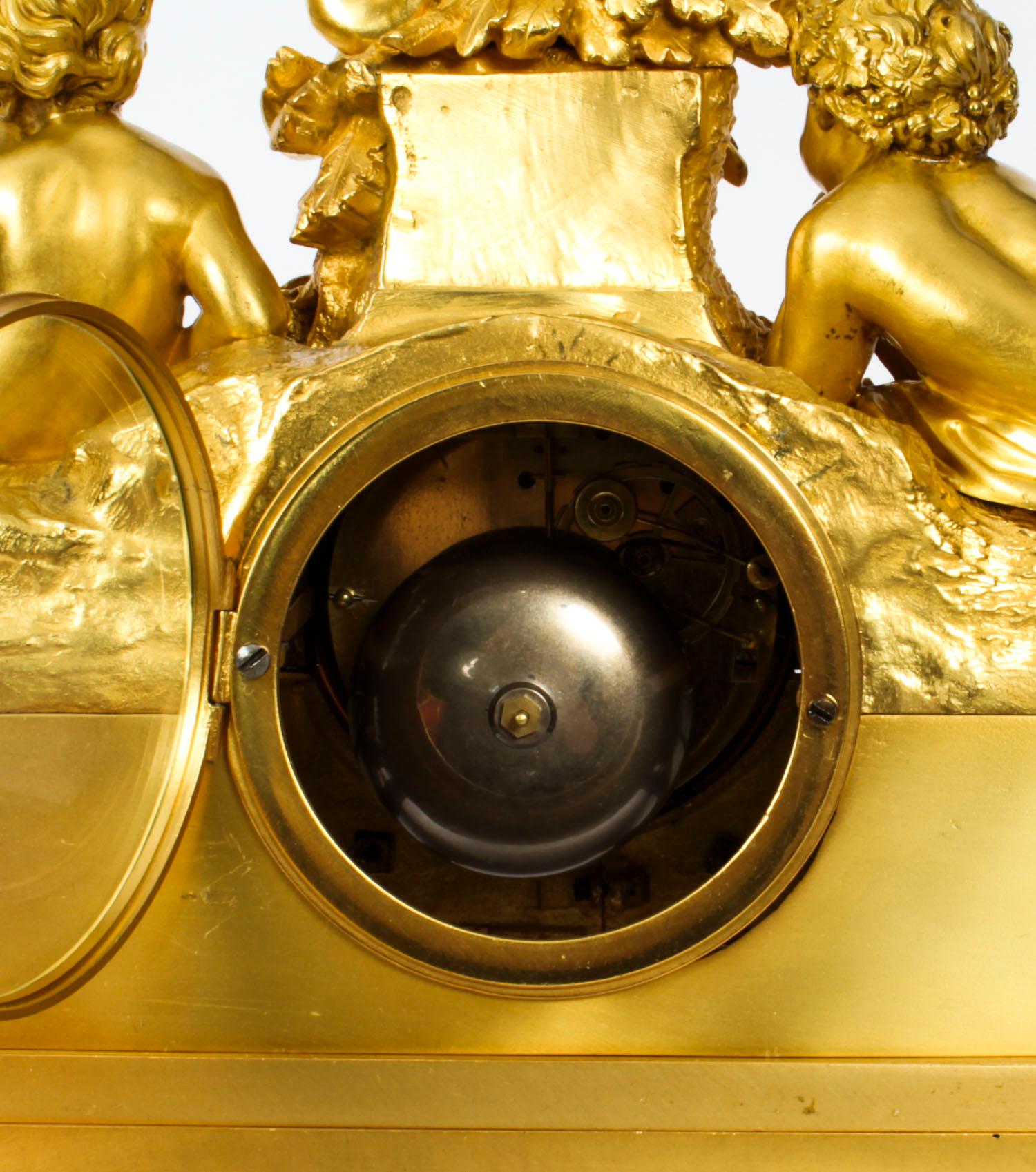 Antike französische Sevres-Porzellan-Goldbronze-Uhr von Raingo Freres, 19. Jahrhundert im Angebot 14
