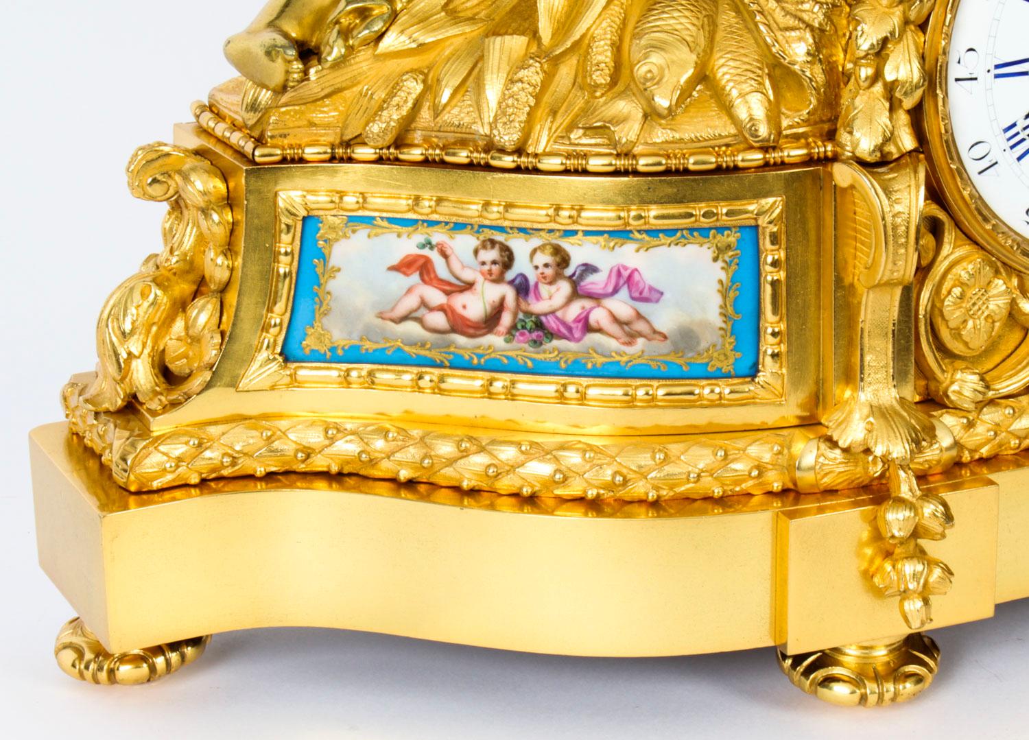 Antike französische Sevres-Porzellan-Goldbronze-Uhr von Raingo Freres, 19. Jahrhundert im Angebot 2