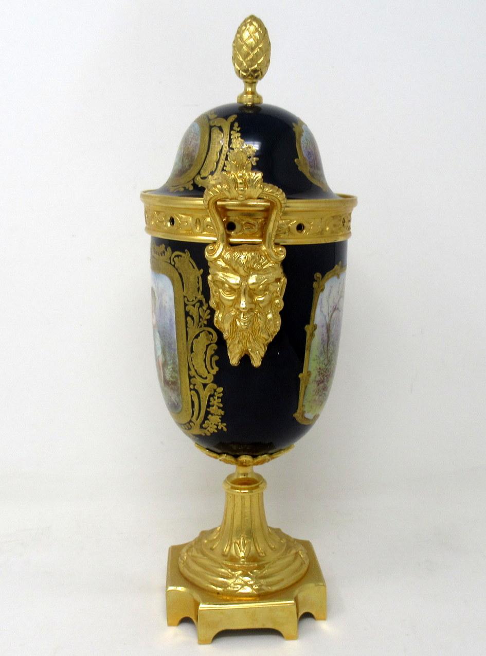Late Victorian Antique French Sèvres Porcelain Ormolu Gilt Bronze Urn Vase Potpourri Cobalt