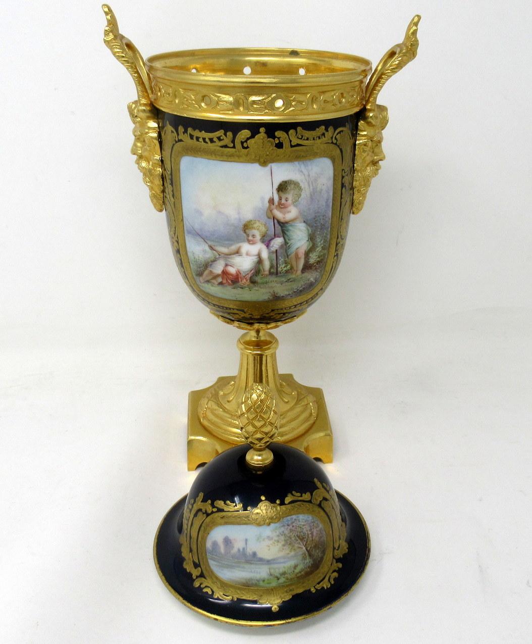 Antique French Sèvres Porcelain Ormolu Gilt Bronze Urn Vase Potpourri Cobalt In Good Condition In Dublin, Ireland
