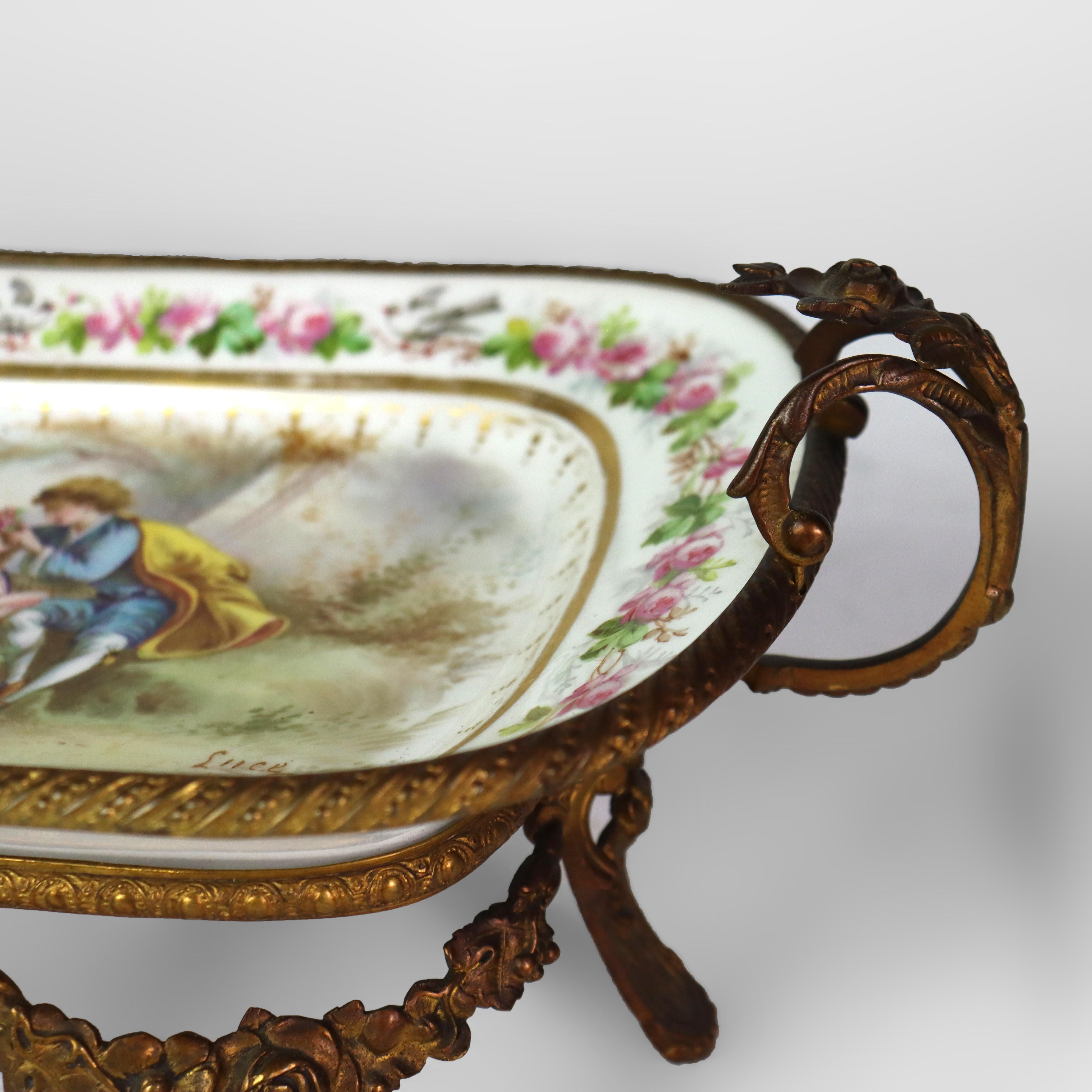 Antique French Sèvres Porzellantablett mit Bronzerahmen signiert C1890 im Zustand „Gut“ im Angebot in Big Flats, NY