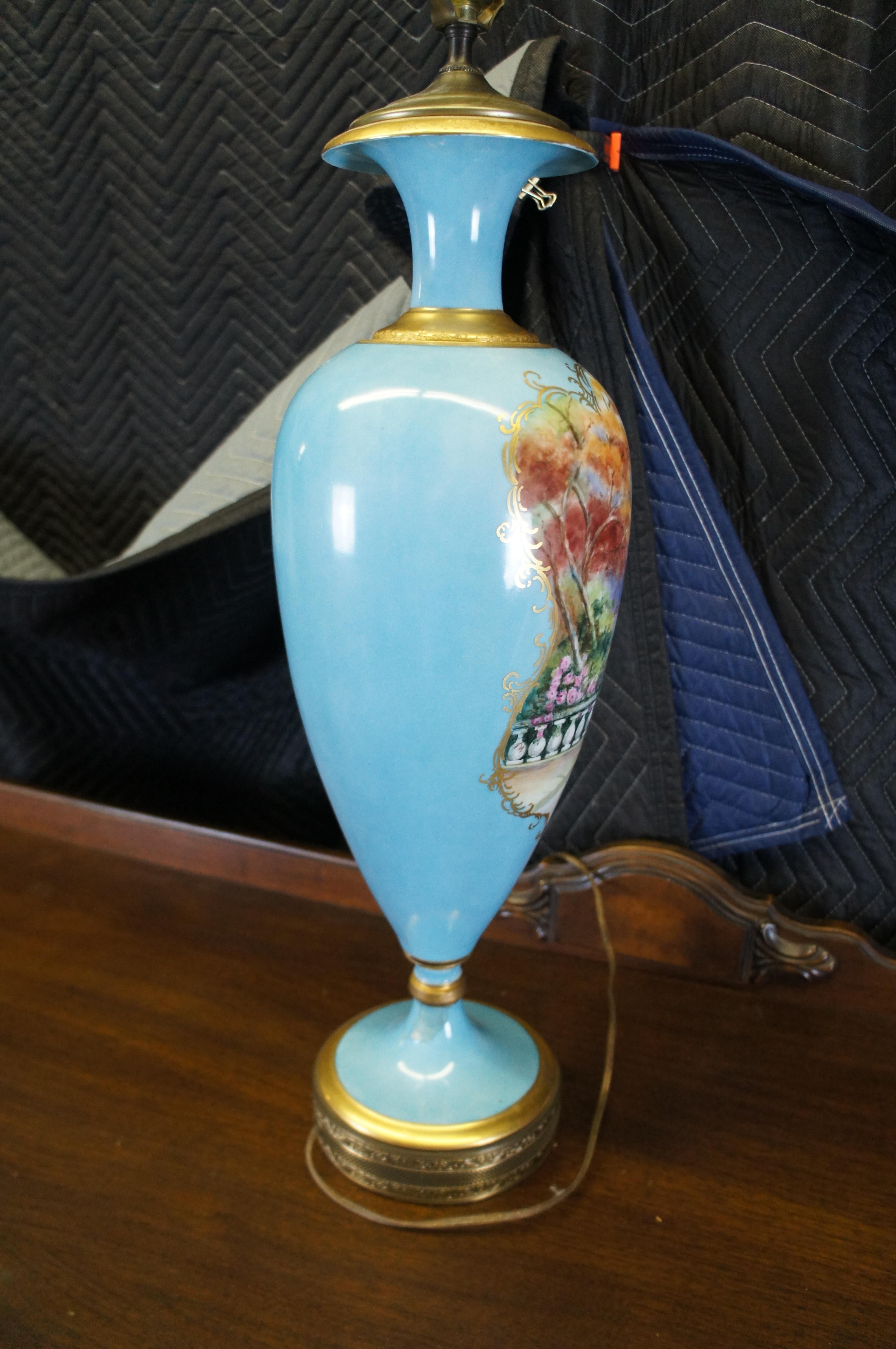 Antiquité française style Sèvres Porcelaine Turquoise Mantel Vase Urn Lamp 42