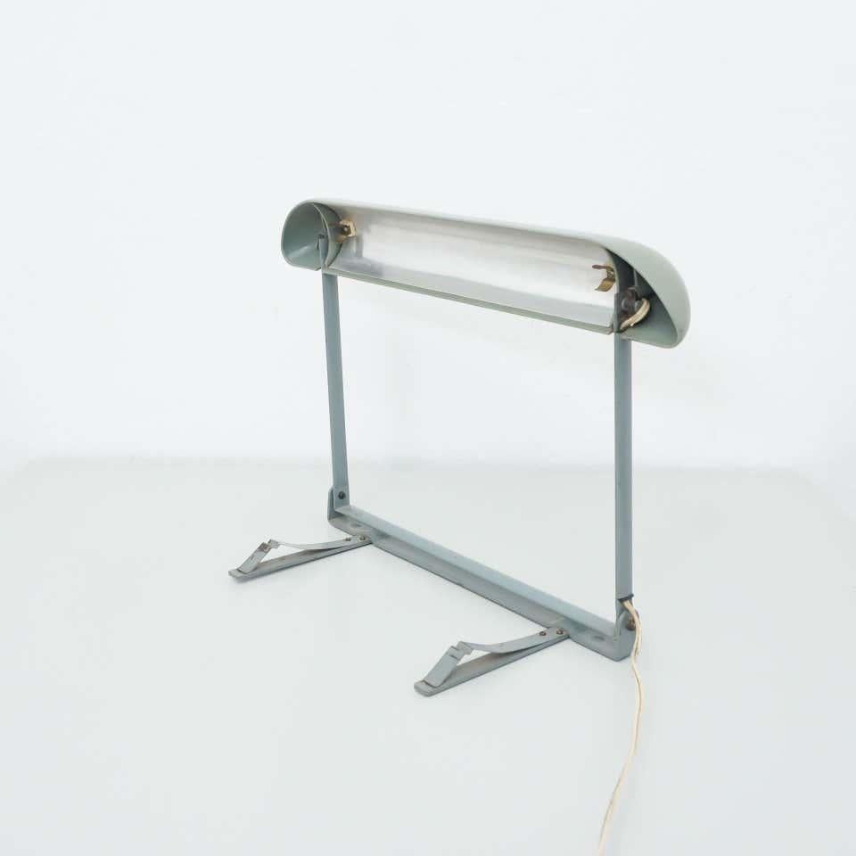 Antique French Sewing Lamp in Metal, circa 1950 In Fair Condition For Sale In Barcelona, Barcelona