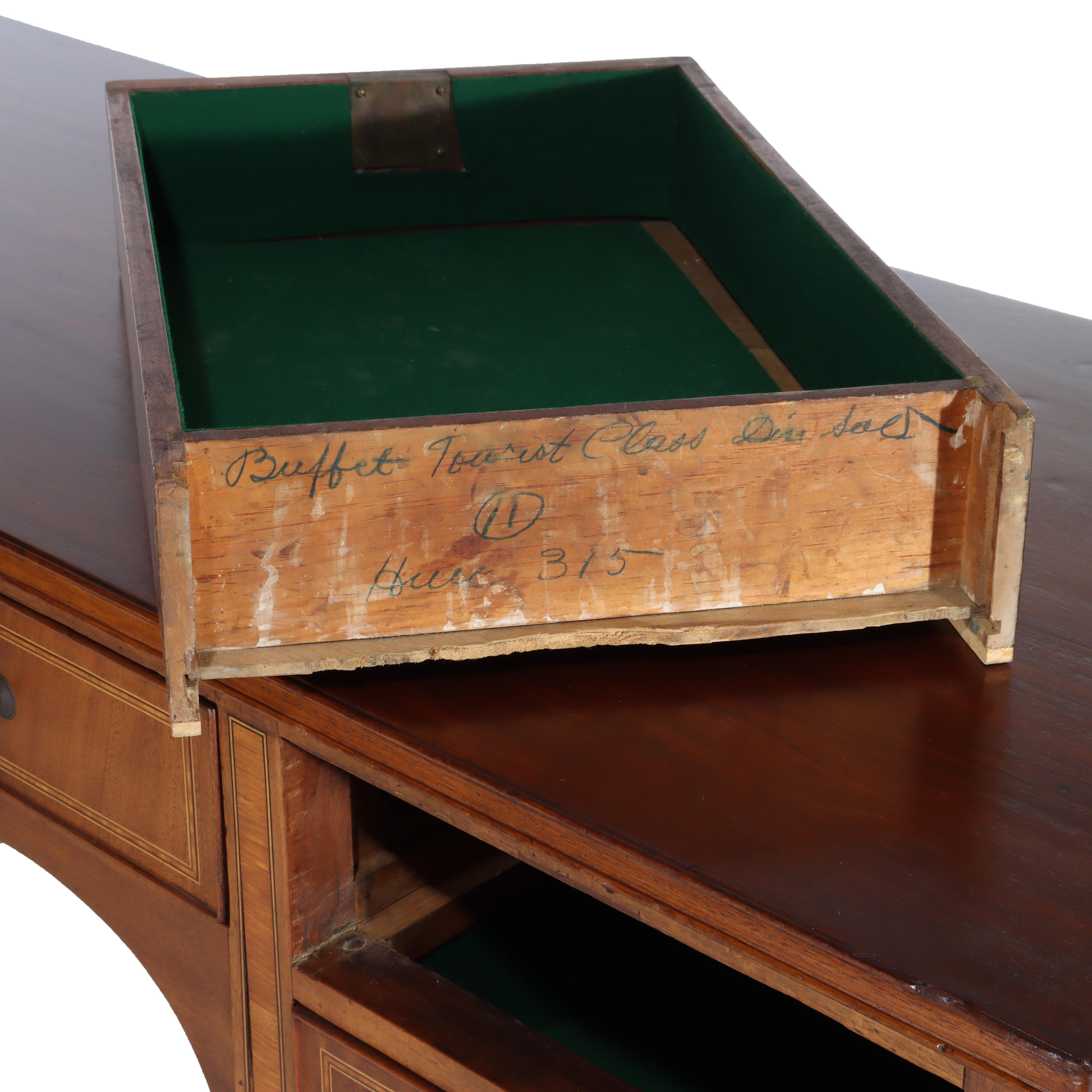 Antique French Sheraton Credenza in mogano intagliato Circa 1930 in vendita 9