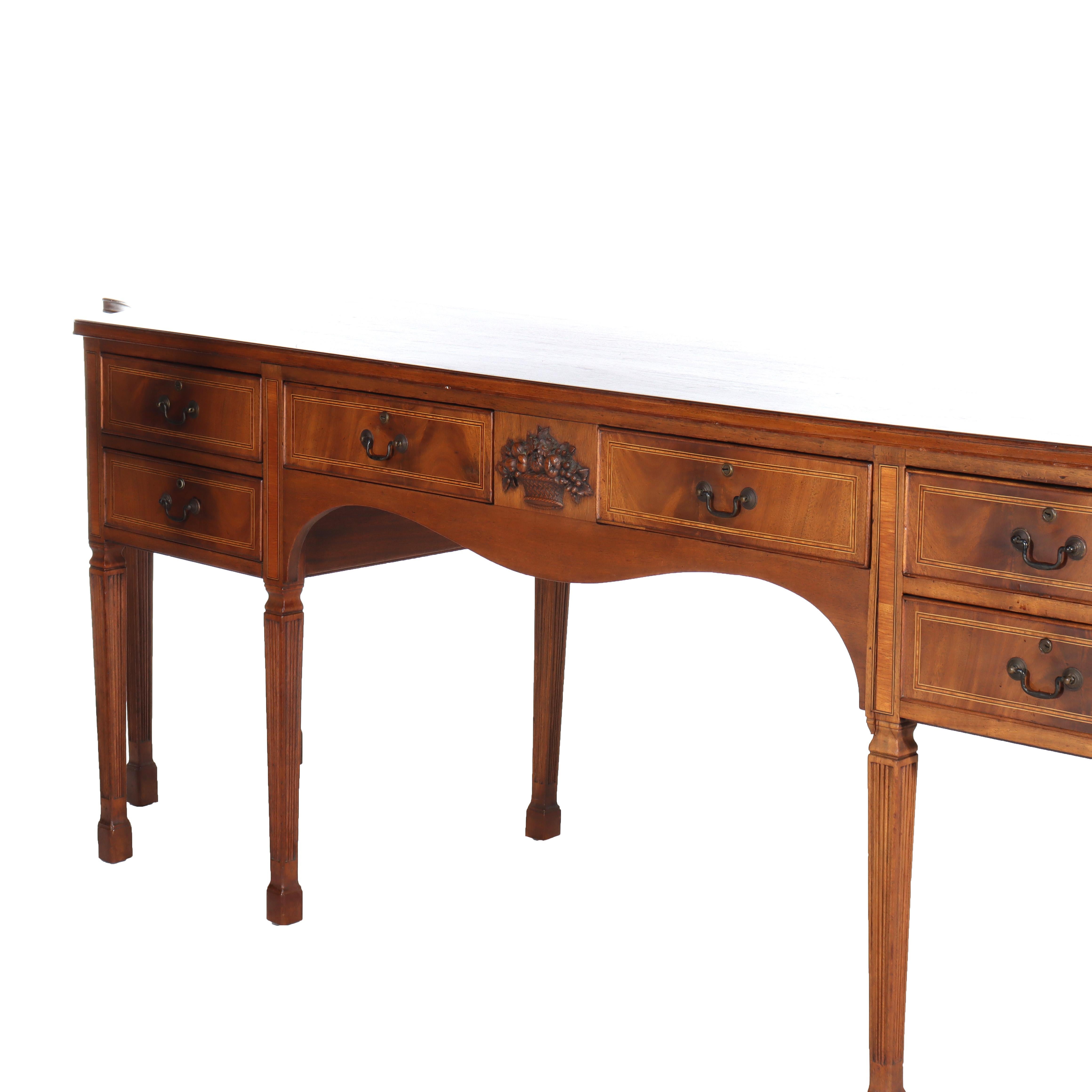 Mogano Antique French Sheraton Credenza in mogano intagliato Circa 1930 in vendita