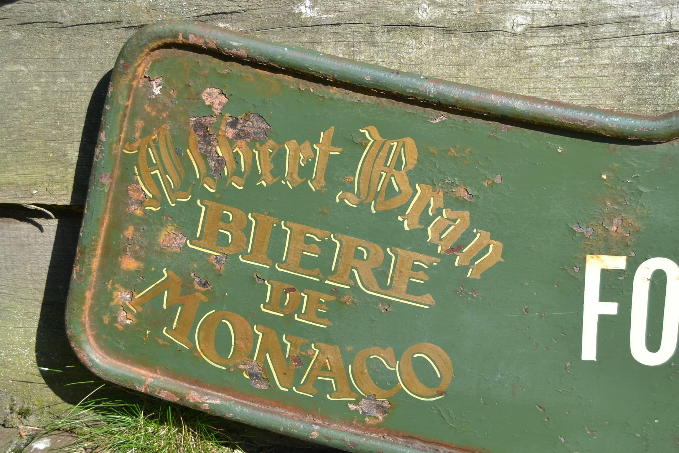 Antique French Iron Shop Sign for Yacht Supplies and Provision  In Good Condition In Antwerp, BE