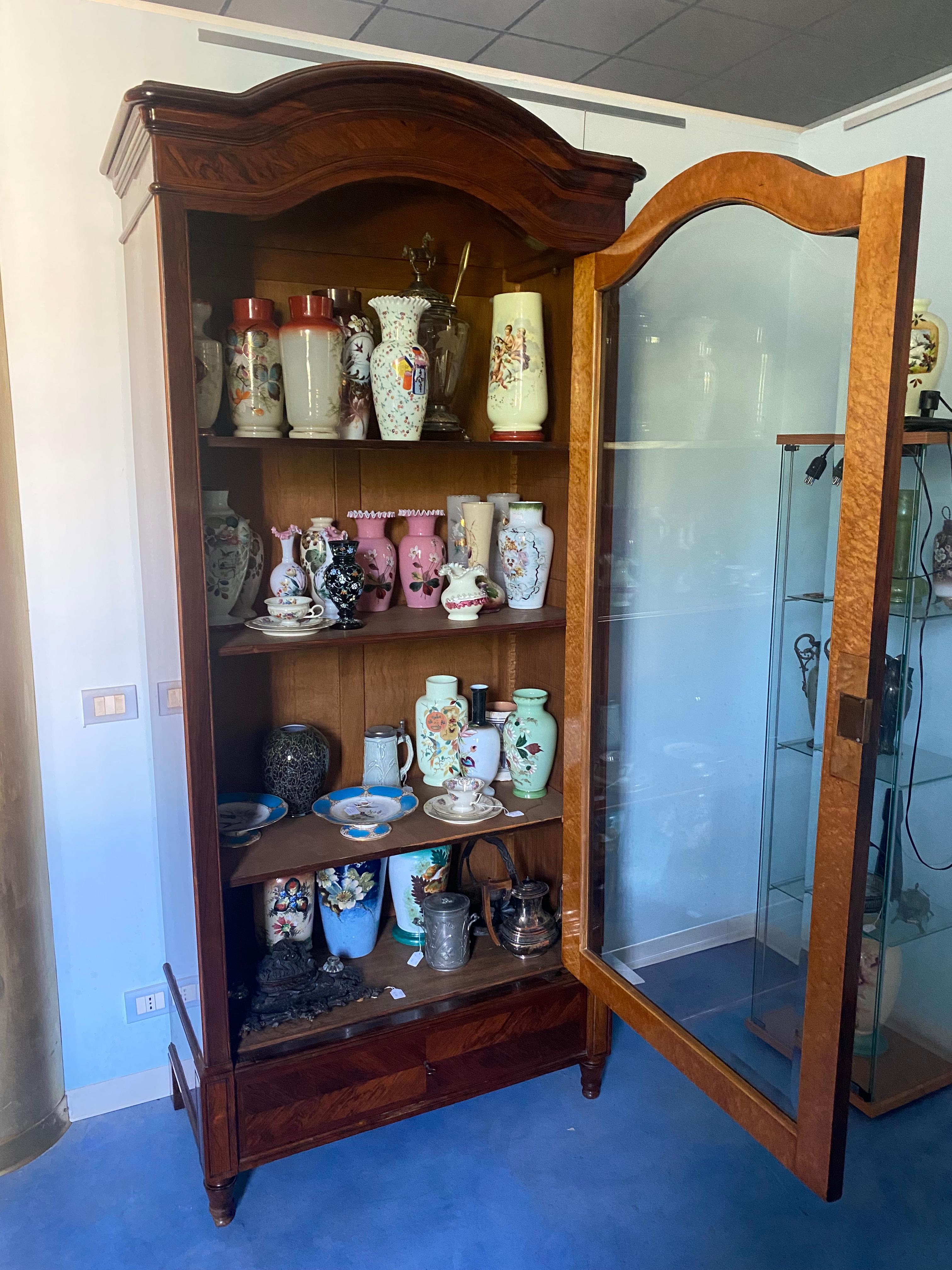 Estantería vitrina Antique French Louise Philippe, Década de 1850 en venta 7