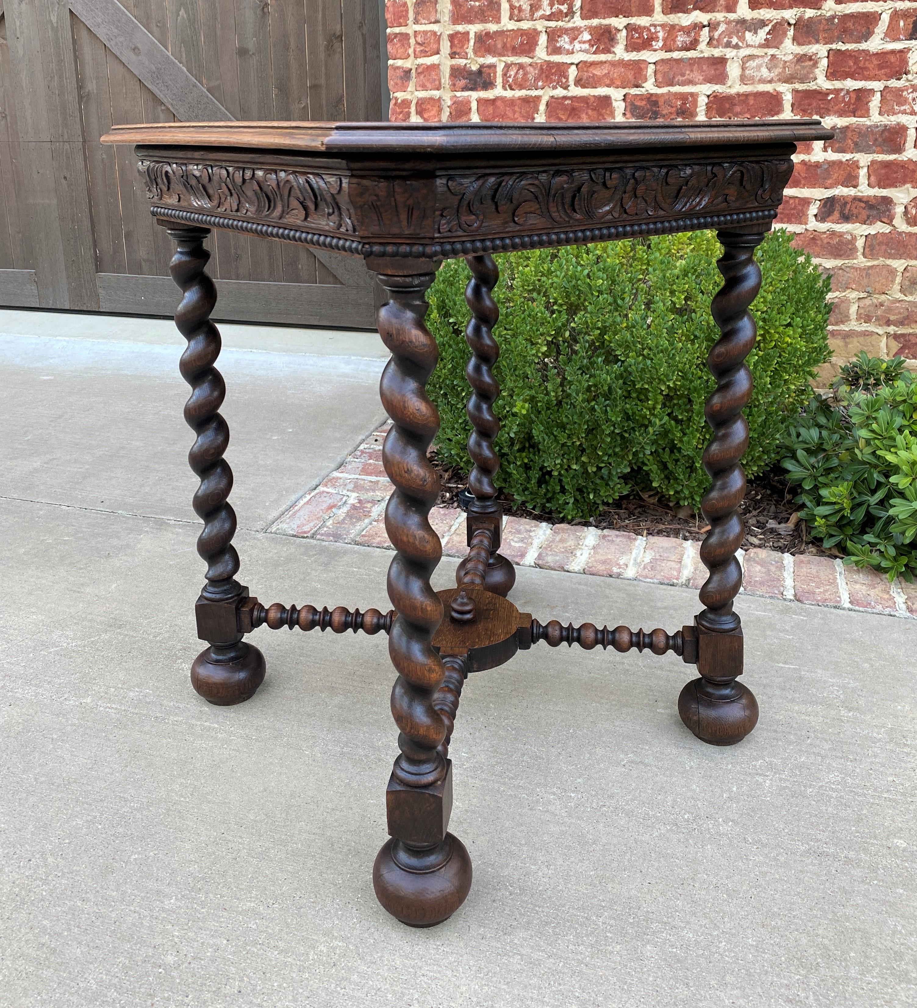 Antique French Side End Table Barley Twist Legs Canted Corners Oak Square Top In Good Condition In Tyler, TX