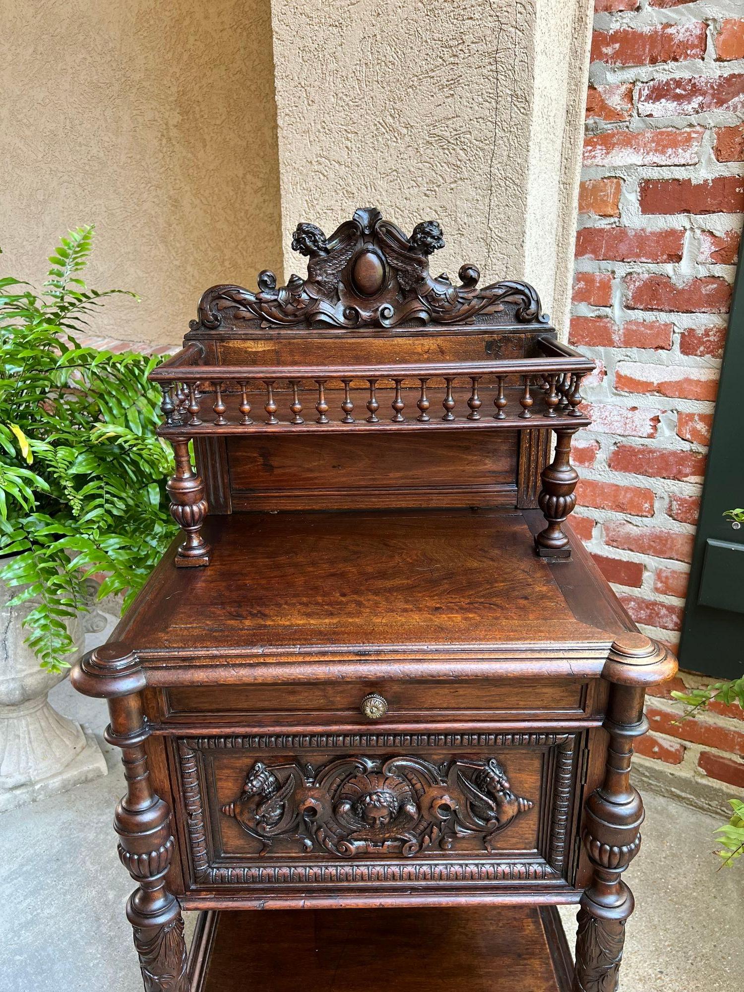 Antique French Side End Table Cabinet Carved Oak Renaissance Spindle Gallery In Good Condition In Shreveport, LA