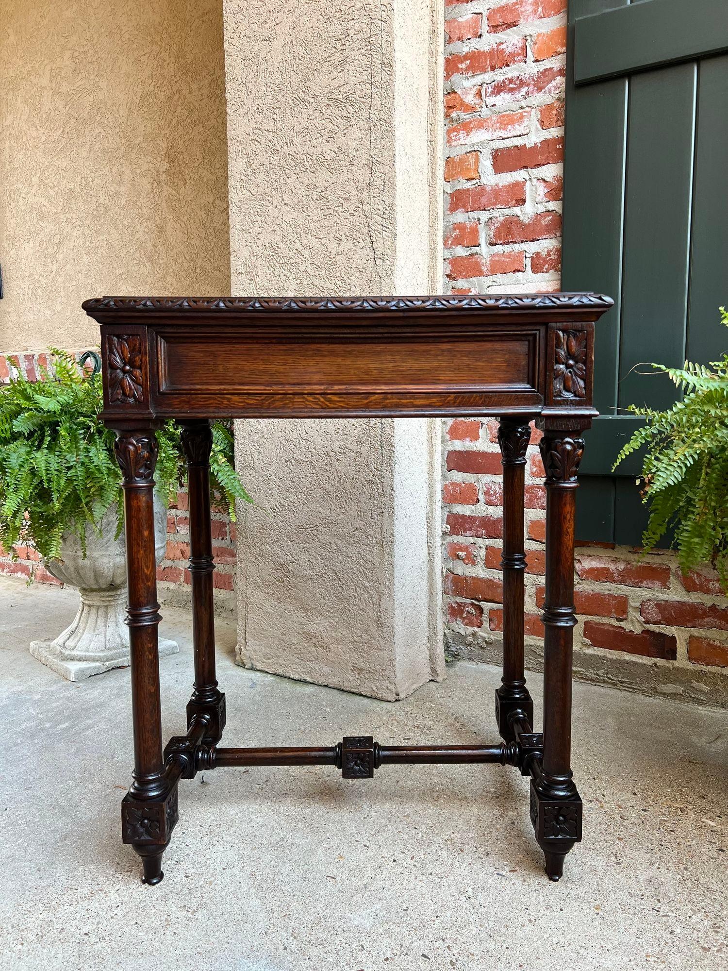 Antique French Side Sofa Hall Table Carved Dark Oak Renaissance End Table In Good Condition For Sale In Shreveport, LA