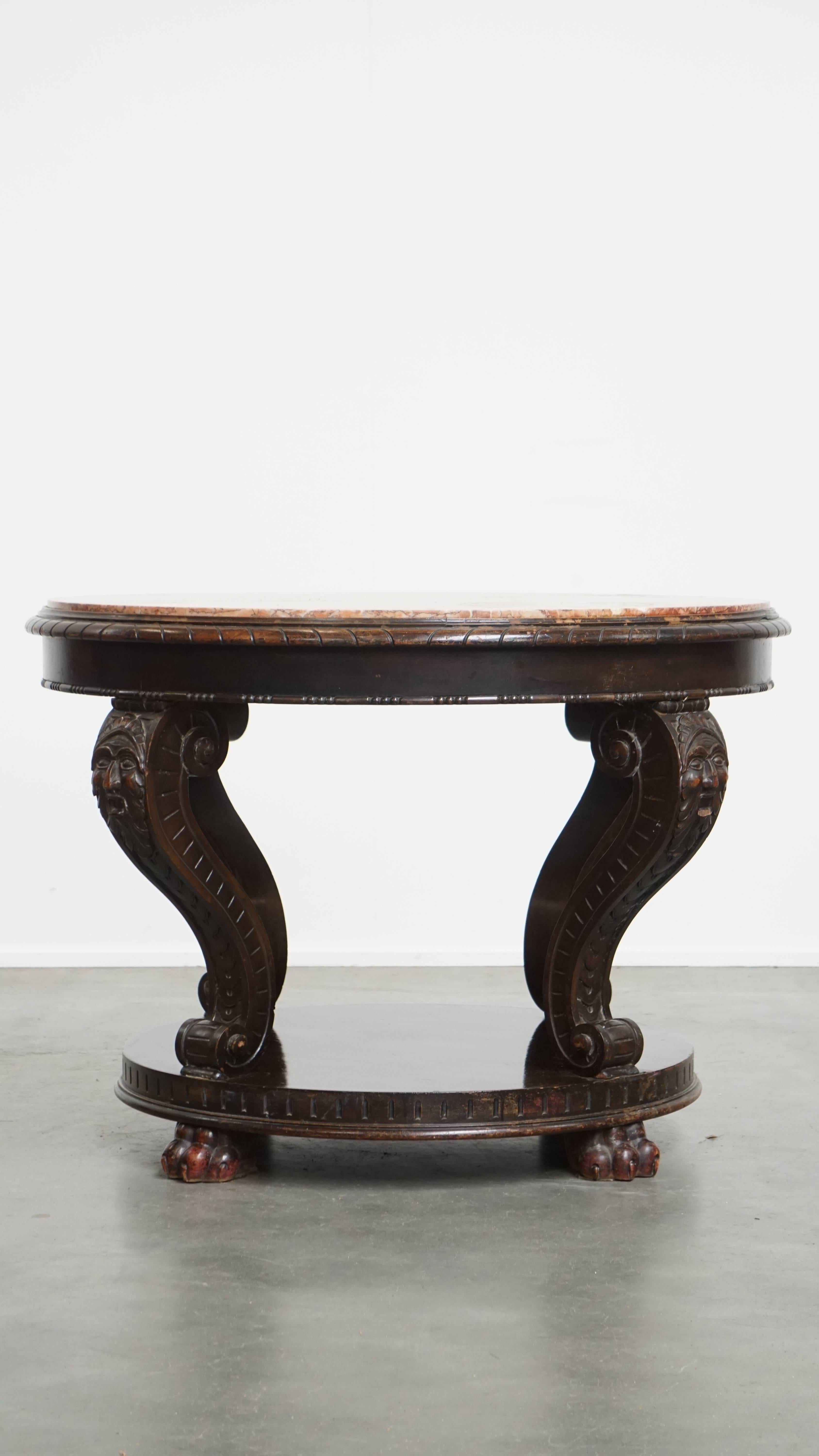 Classical Roman Antique French Side Table from the Early 1900s with a Marble Top For Sale