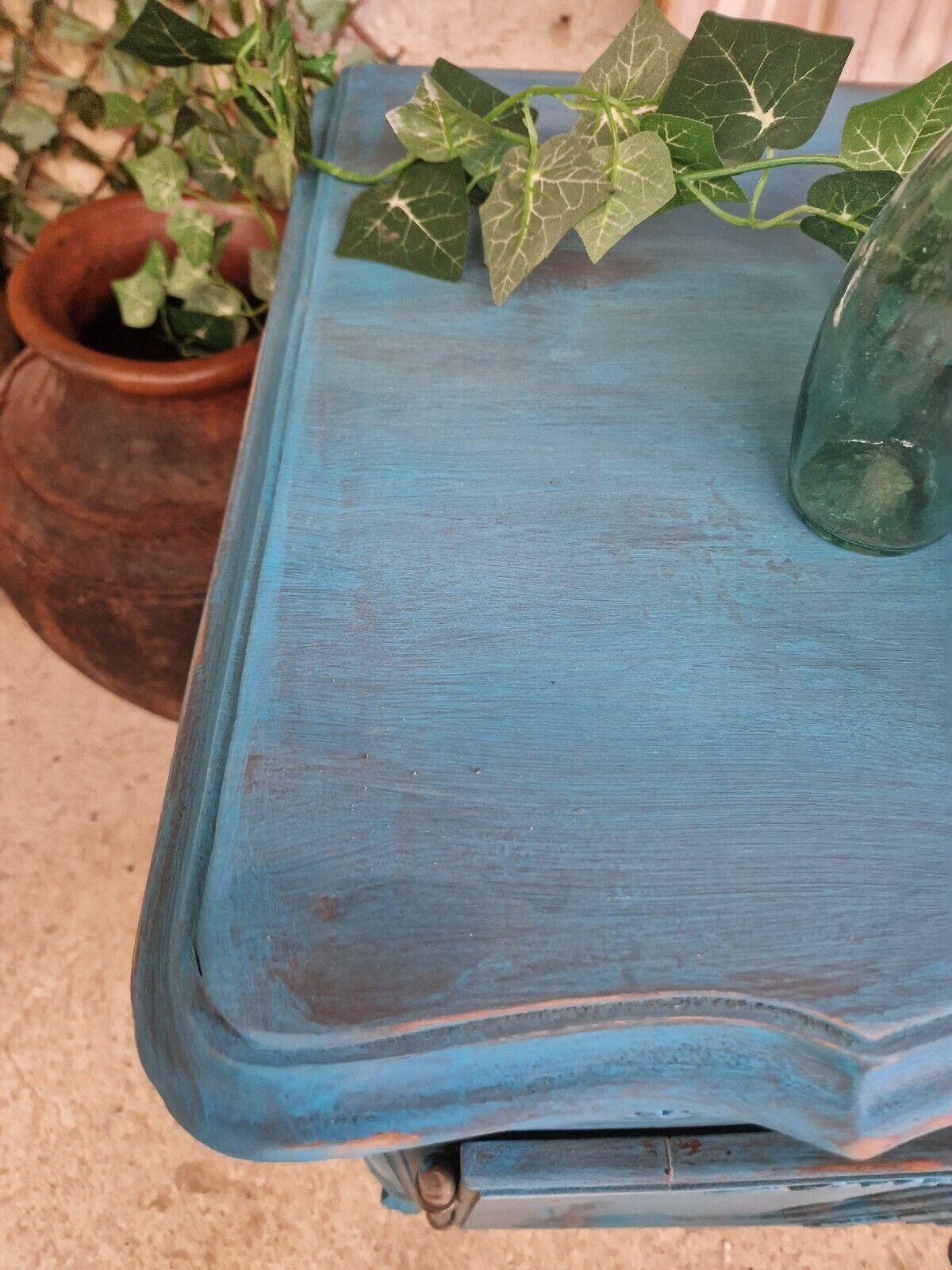 Antikes französisches Sideboard im provenzalischen Stil, bemalt, rustikales Schrank im Zustand „Gut“ im Angebot in Buxton, GB