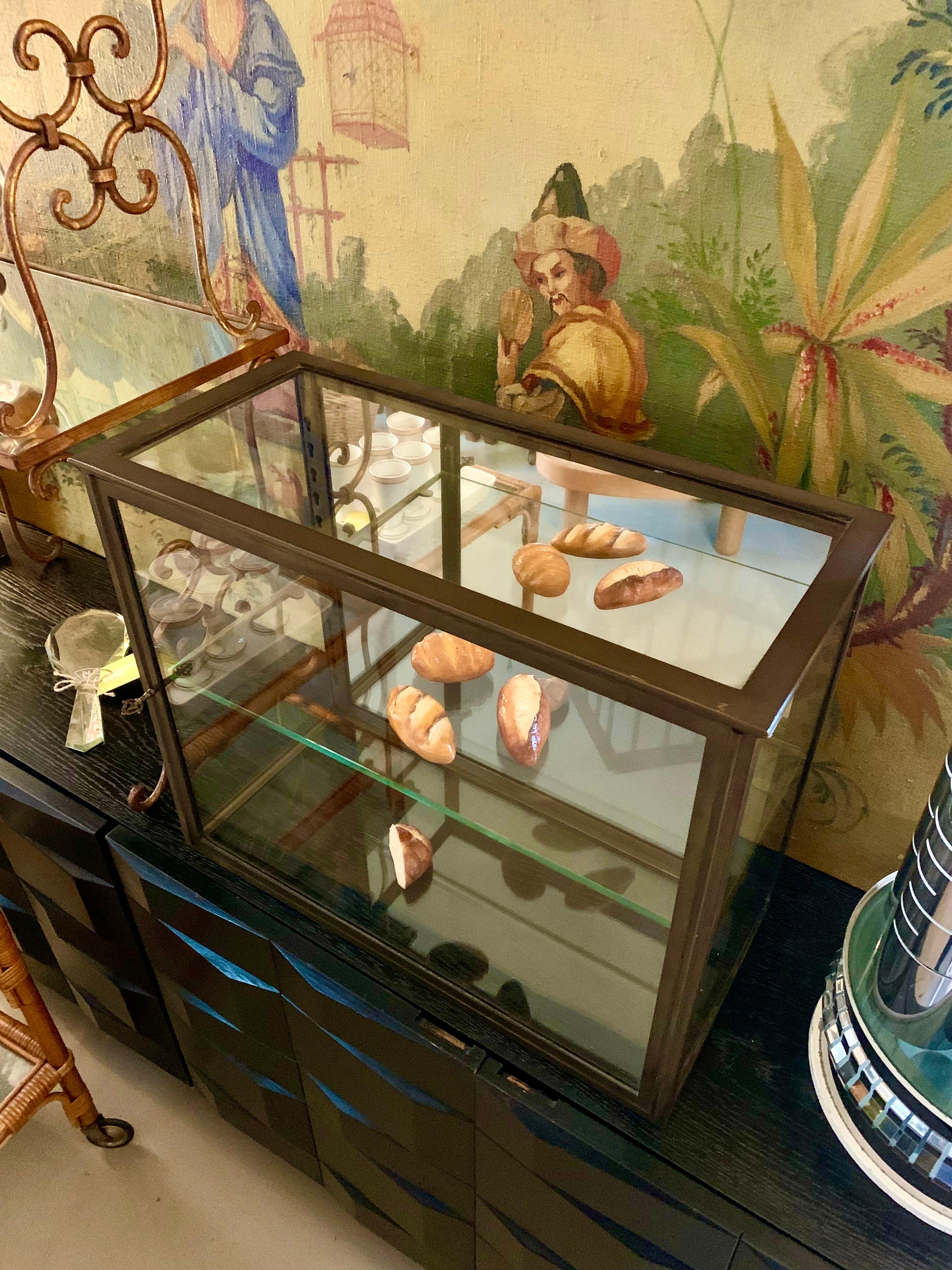 Antique French Siegel Table Display Cabinet - Vitrine In Good Condition In Hellerup, DK
