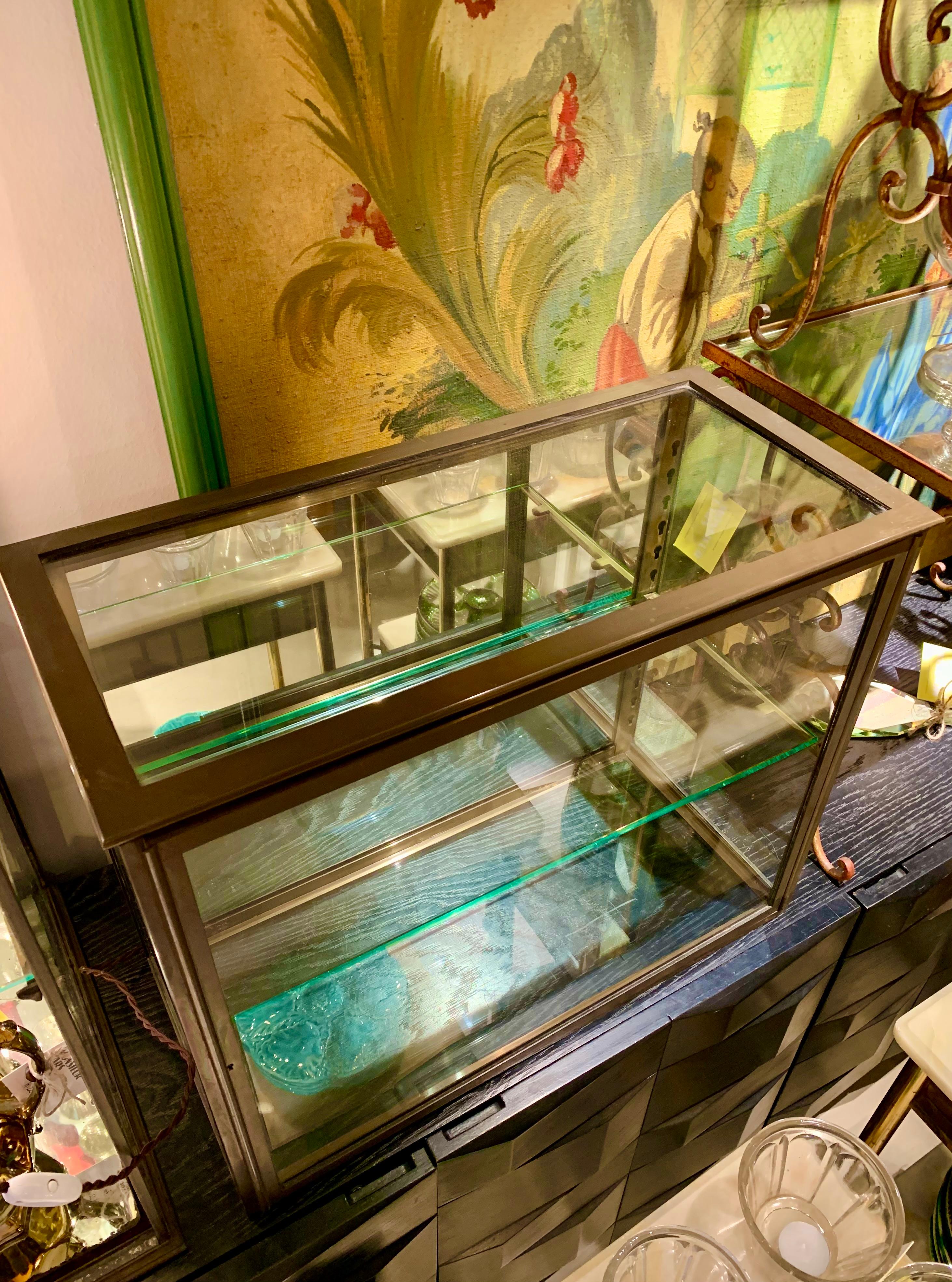 Ancienne vitrine de table française Siegel - Vitrine en vente 3