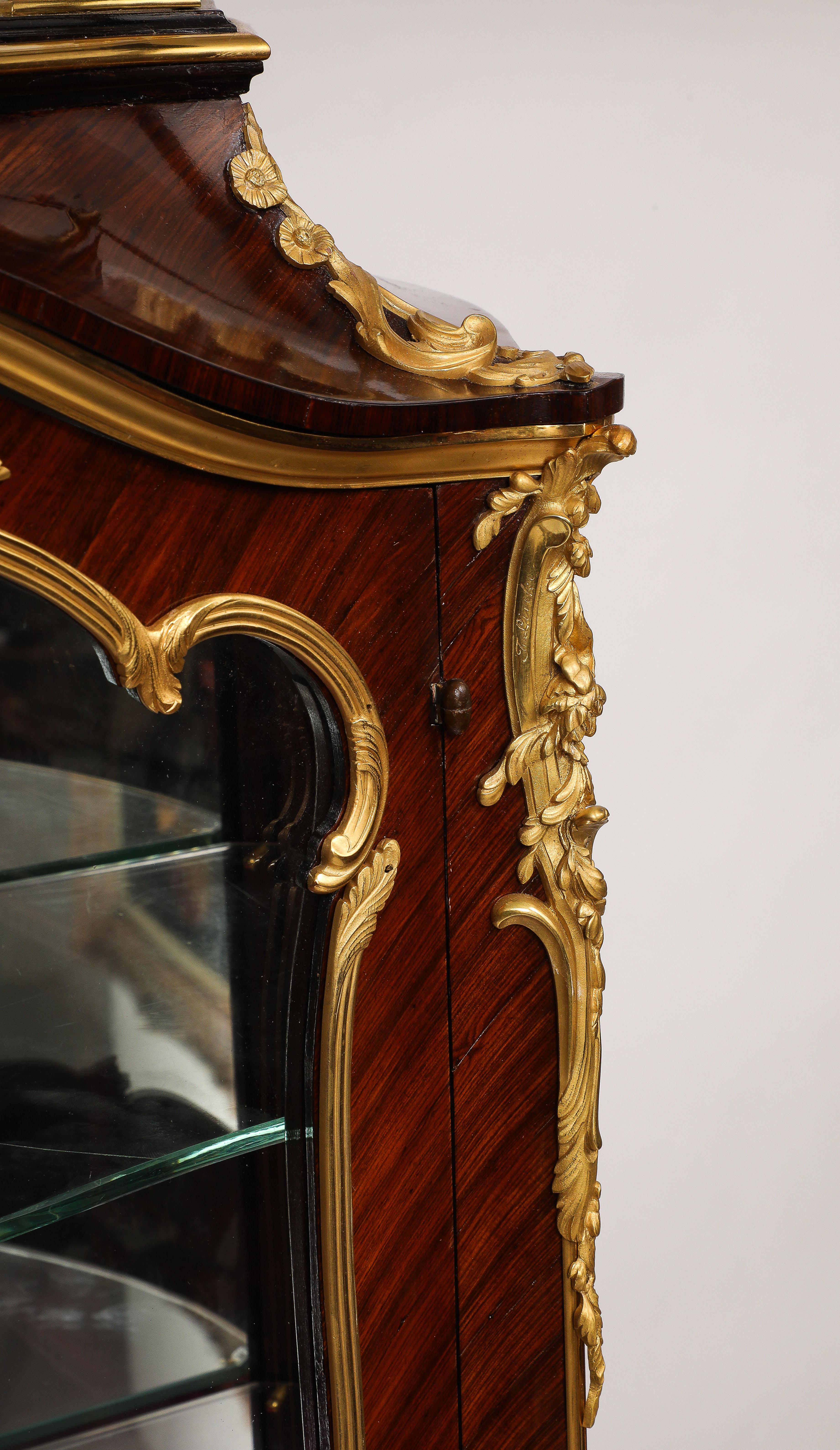Antique French Signed F. Linke Ormolu Mounted Marble Top Vitrine For Sale 12