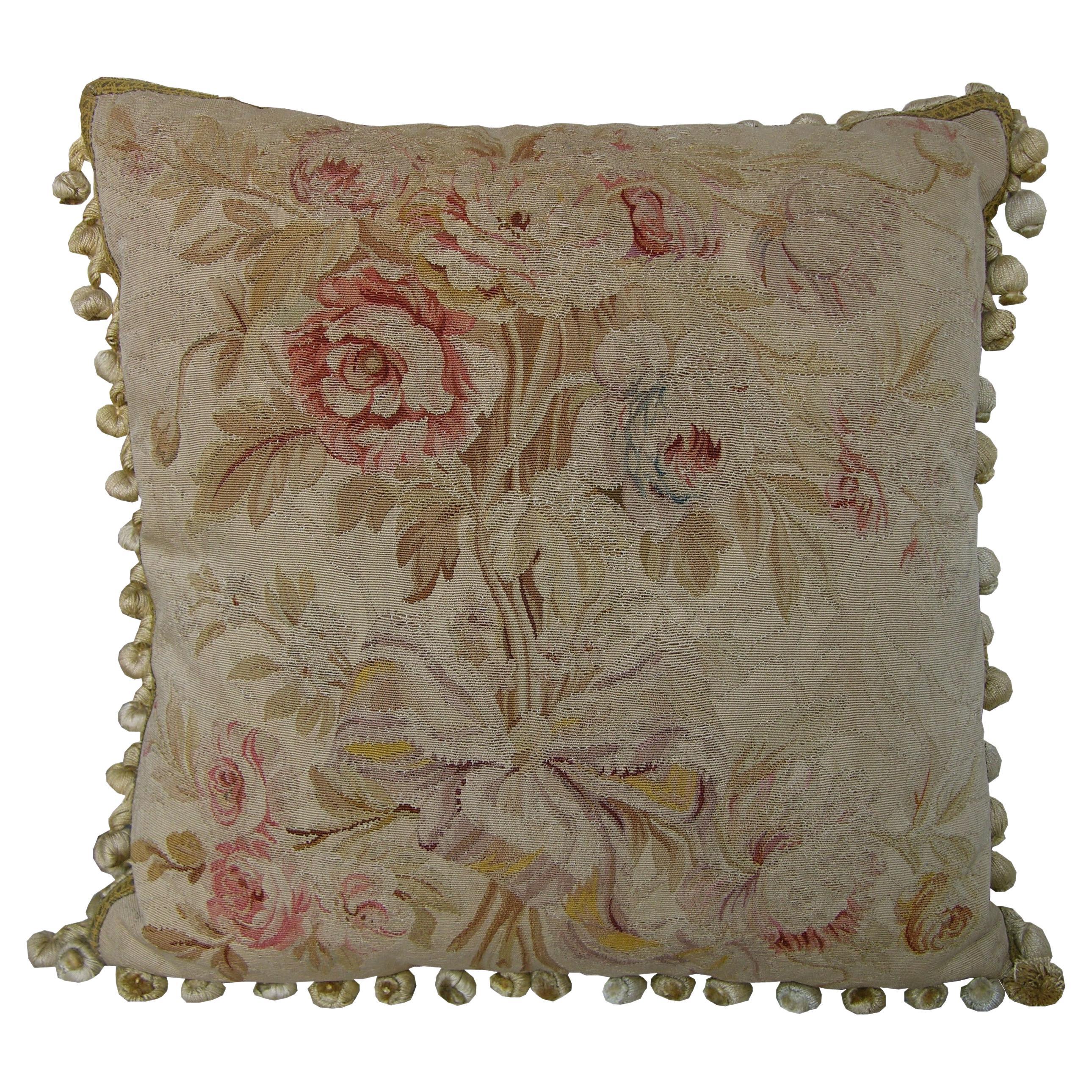 Coussin en tapisserie française ancienne en soie d'Aubusson